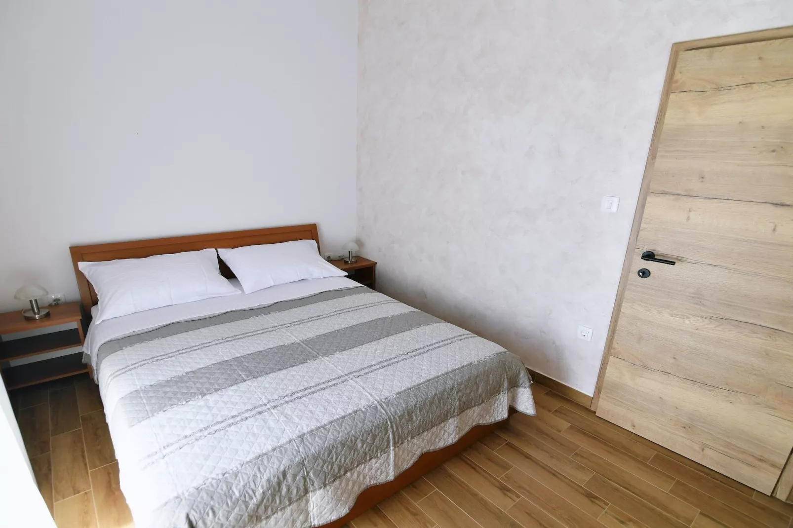 Charming Holiday Home with Terrace and Garden - One Bedroom Holiday Home - Chambre