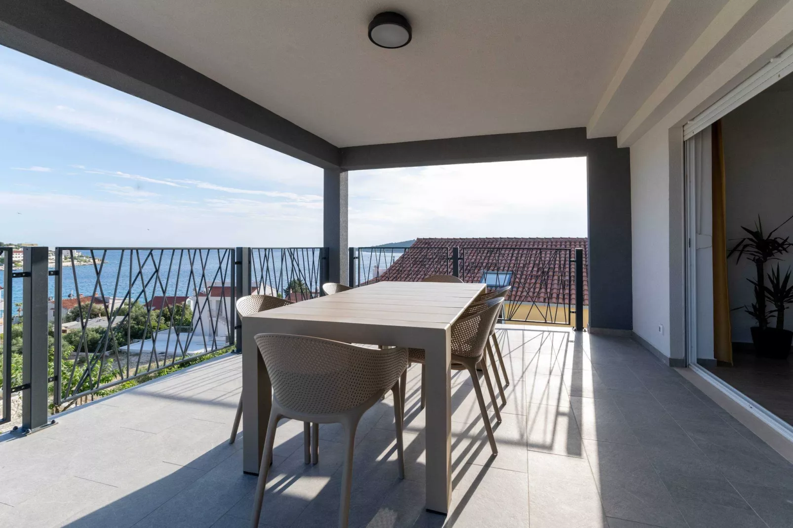 Luxury Living at Horizon Retreat - Comfort Three Bedroom Apartment (owner Central S8) - Terrasse / balcon