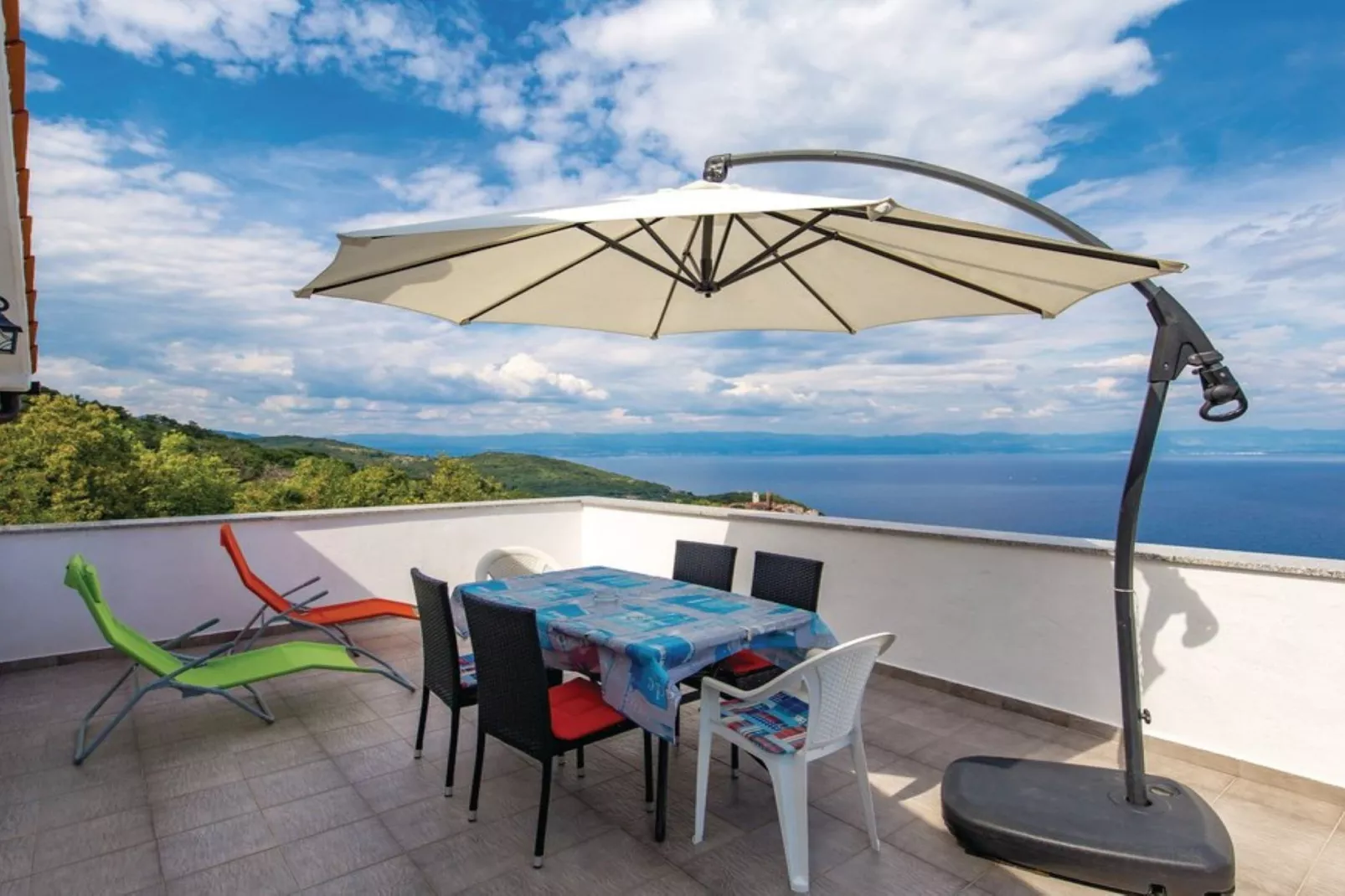 Scenic Seafront Brsec Apartment - Three Bedroom Apartment  with Terrace - Terrasse