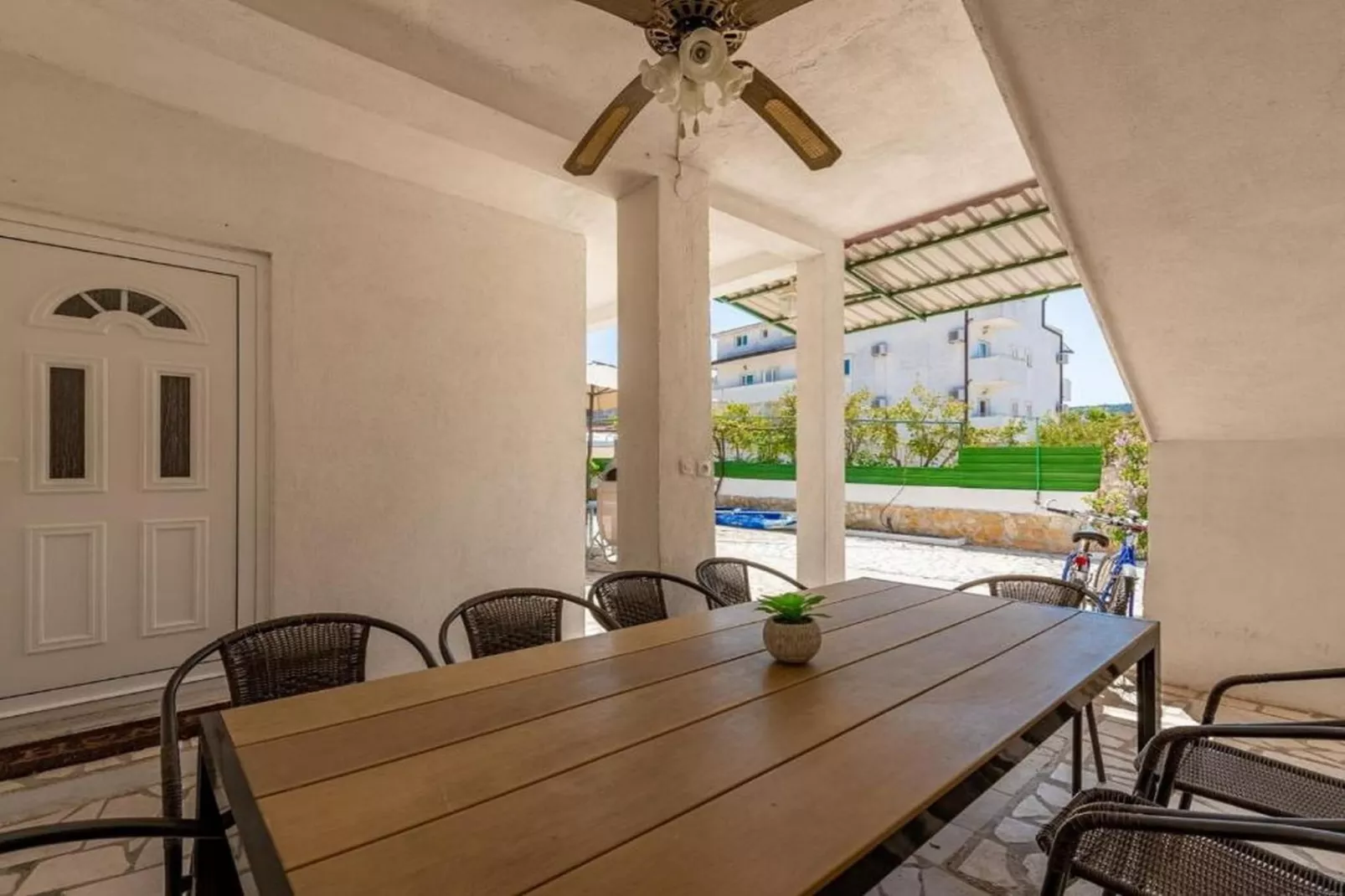 Three Bedroom Holiday Home - Indoor