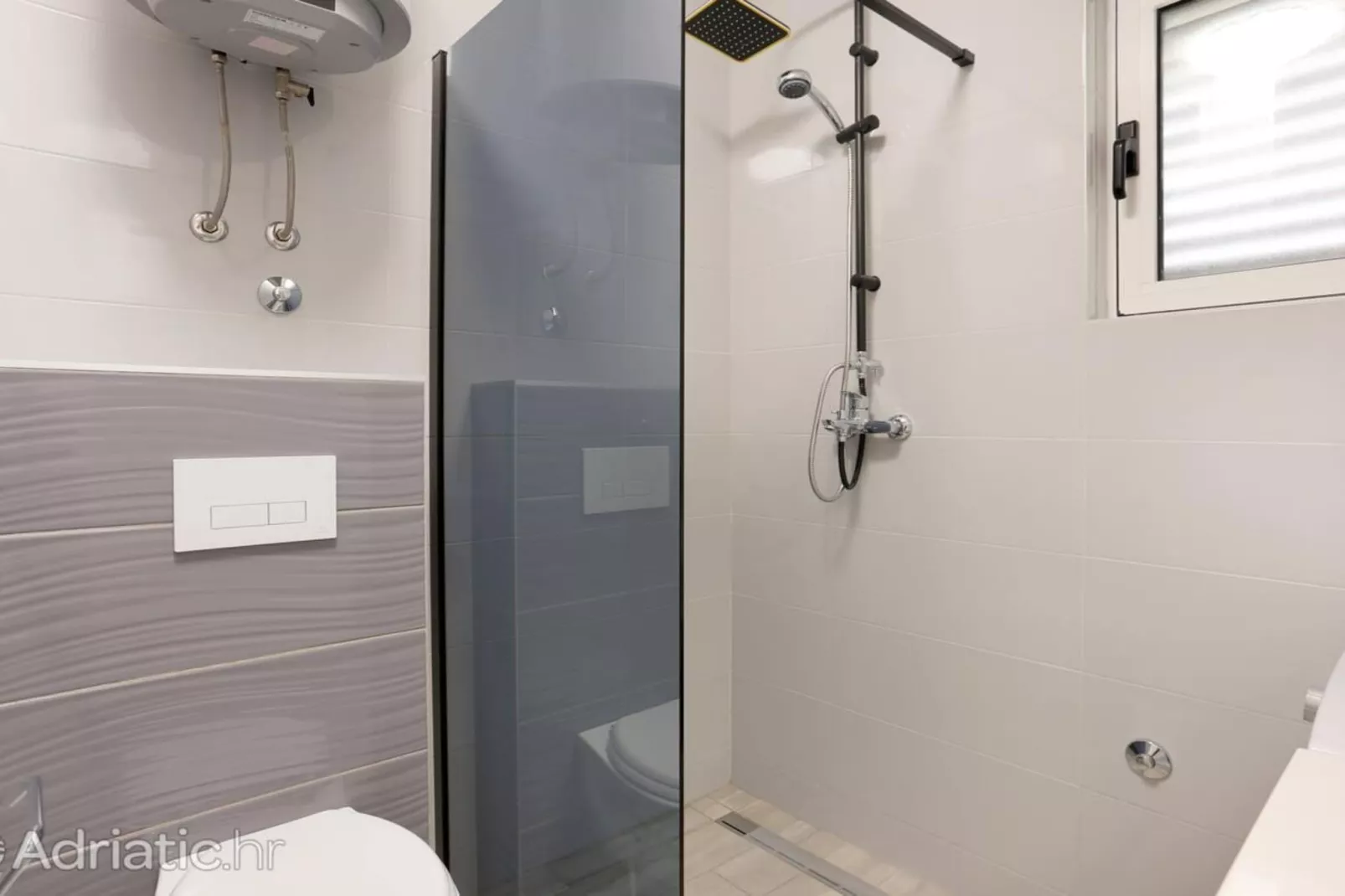 Holiday Home Nada Rogoznica - Six Bedroom Holiday Home - Bathroom