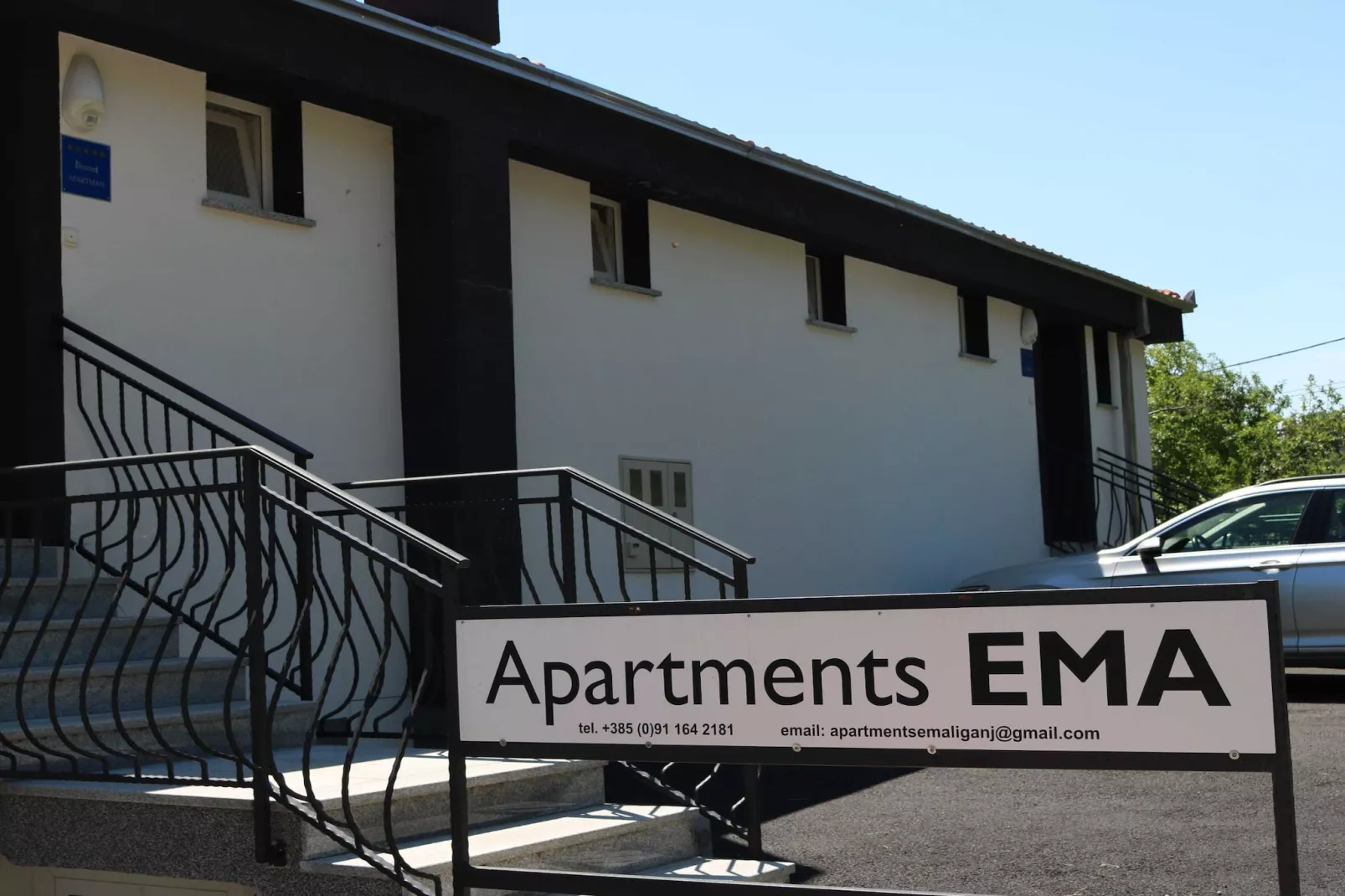 Luxury Lovran Apartments with Swimming Pool - Classic One Bedroom Apartment - Outdoor