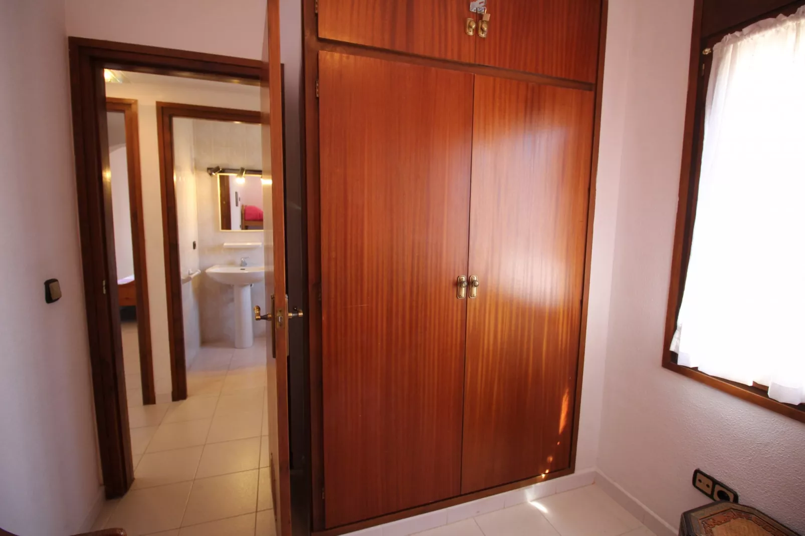 0191-SANT MAURICI 182 - Bedroom