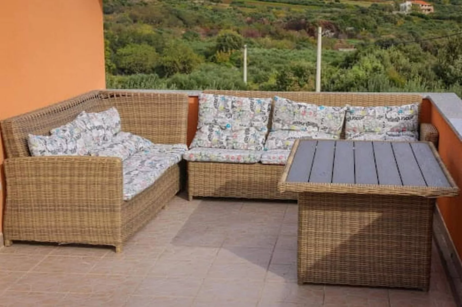 Exclusive Elegant Villa with Pool in Kastel Novi - Seven Bedroom Villa with Pool - Terrasse/Balkon