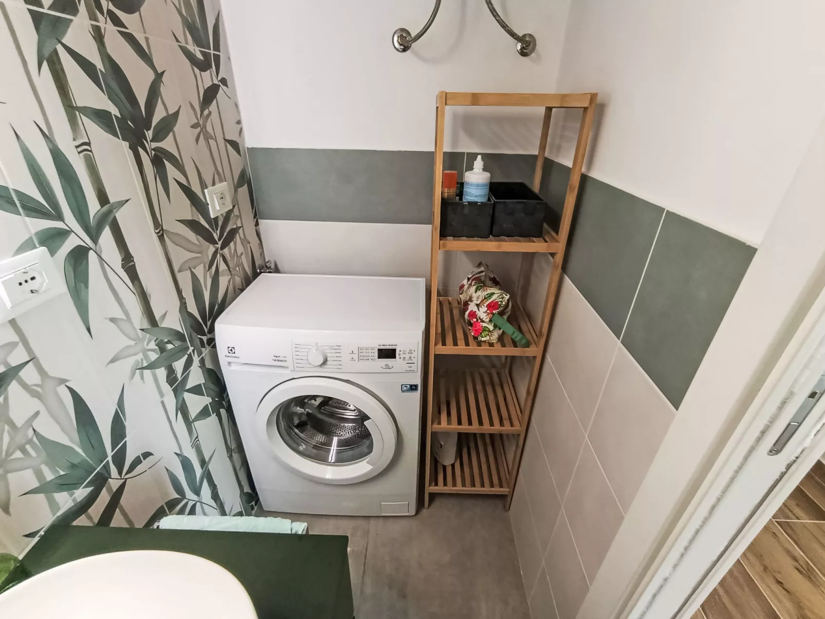 Titti e Giba - Dedans