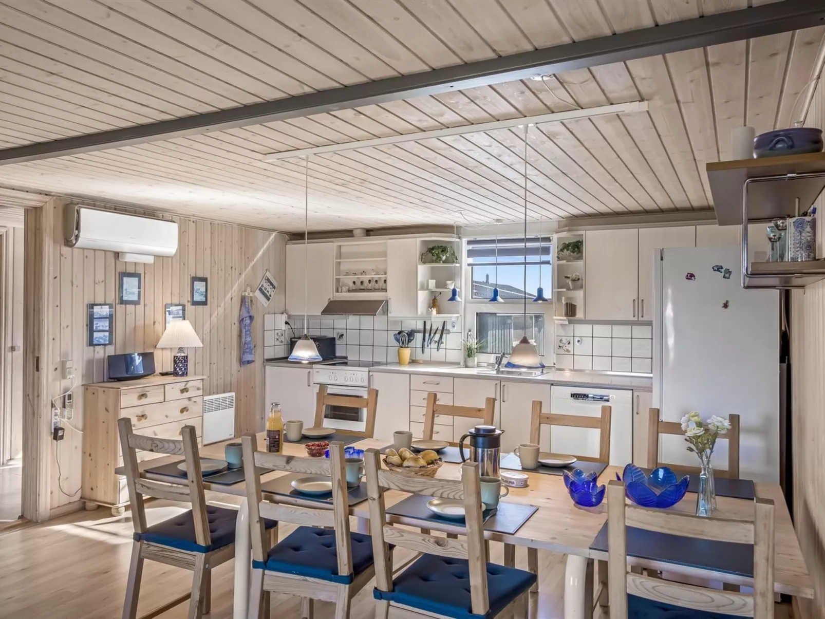 "Vili" - 441m from the sea - Drinnen