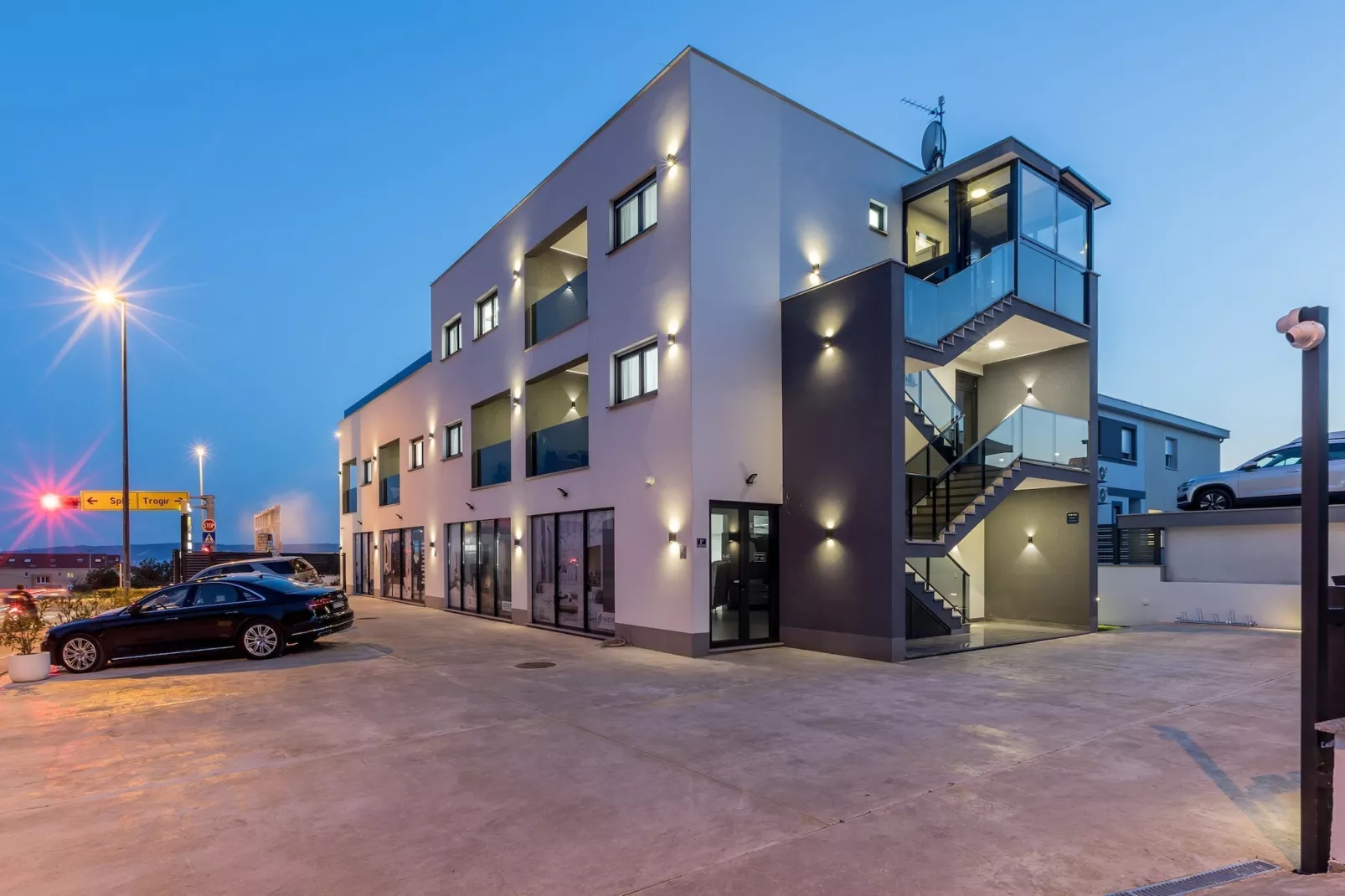 Scenic Kastel Luksic Apartments - Three Bedroom Apartment - Outdoor
