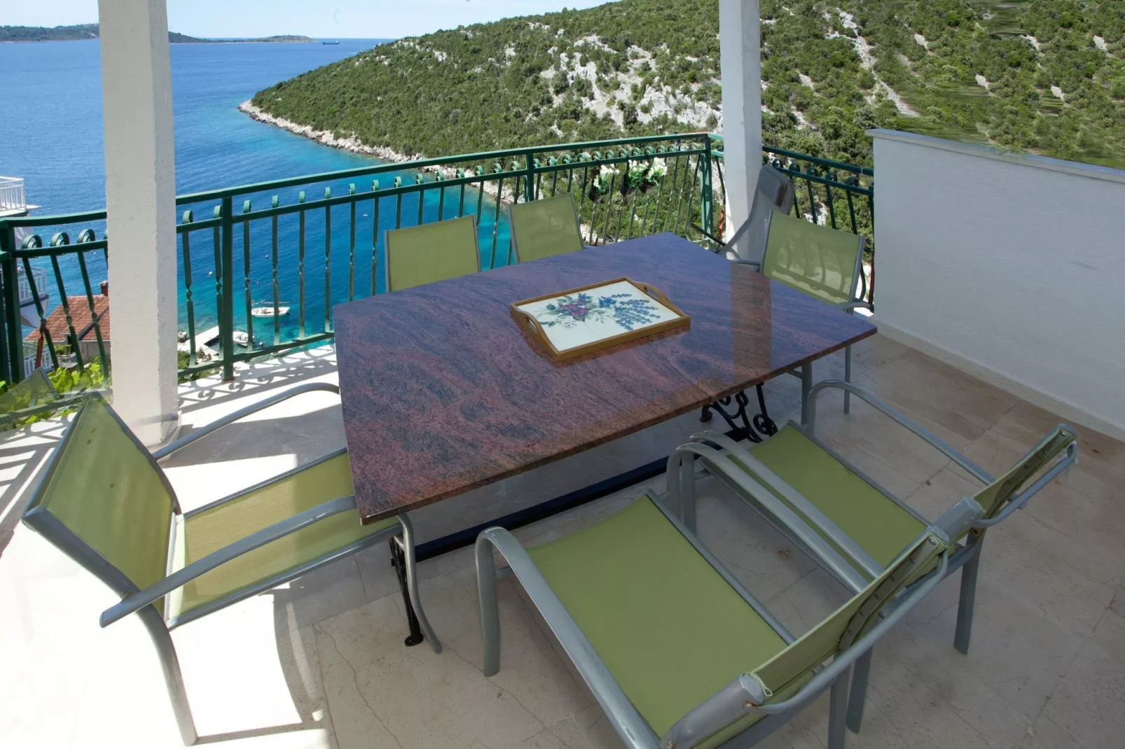 Wonderful Visinisce Apartments with Terrace and Sea Views - Standard Three Bedroom Apartment (Owner 2) - Terrace