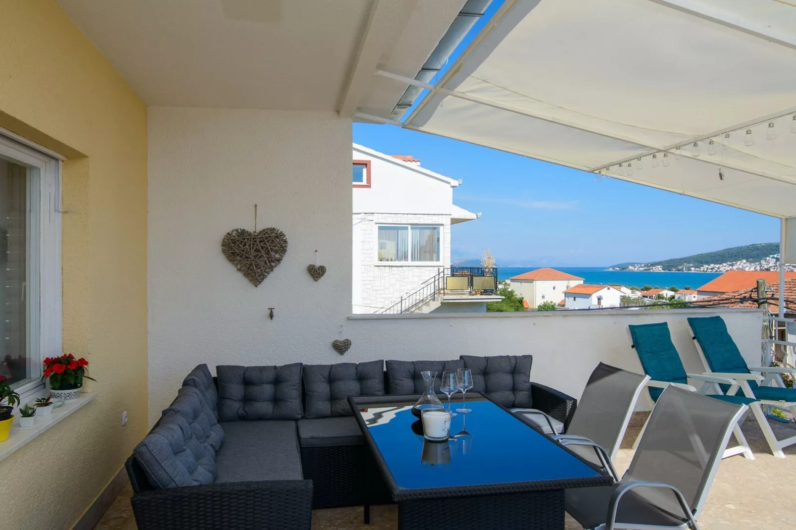 Modern Apartment Near Trogir Beach with Sea View Terrace and Lounge Area - Two Bedroom Apartment - Indoor