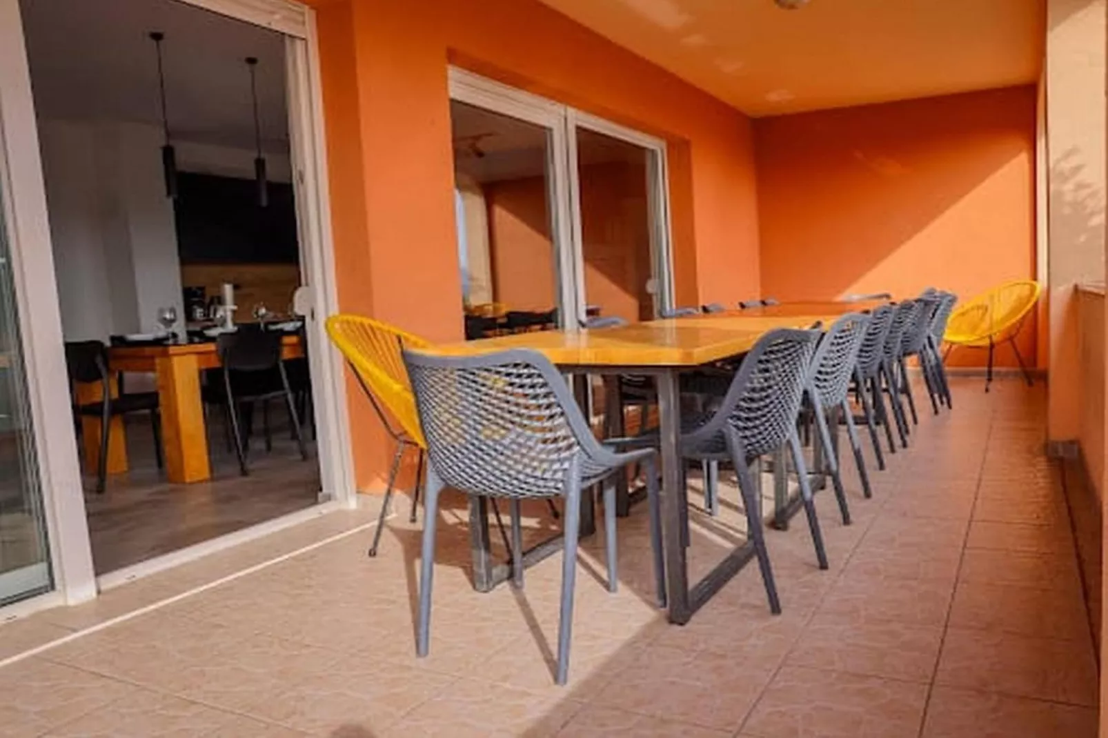 Exclusive Elegant Villa with Pool in Kastel Novi - Seven Bedroom Villa with Pool - Terrasse/Balkon