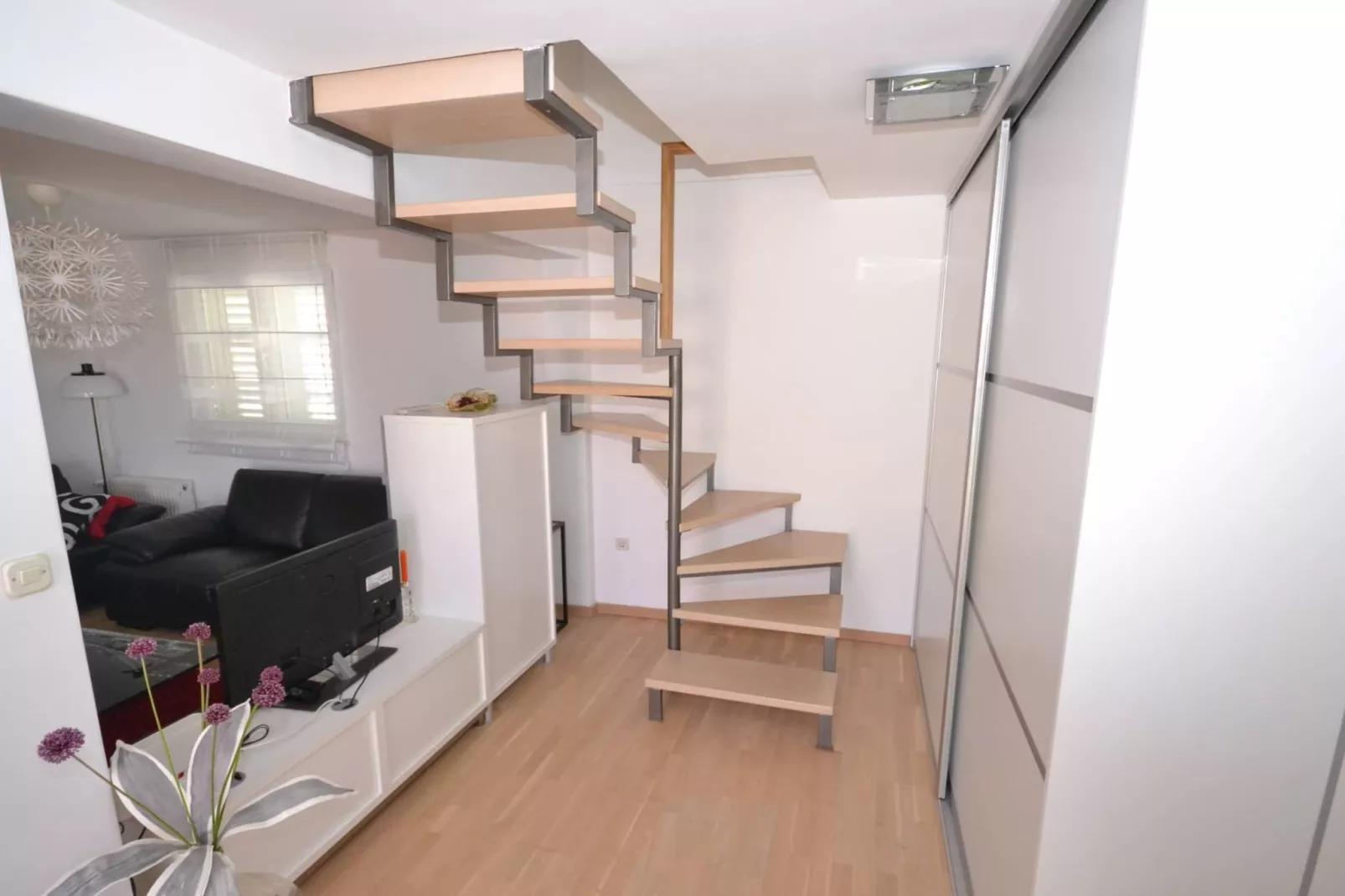 Marvelous Escape Bol Island Villa with Pool - Three Bedroom Villa with Pool - Treppe
