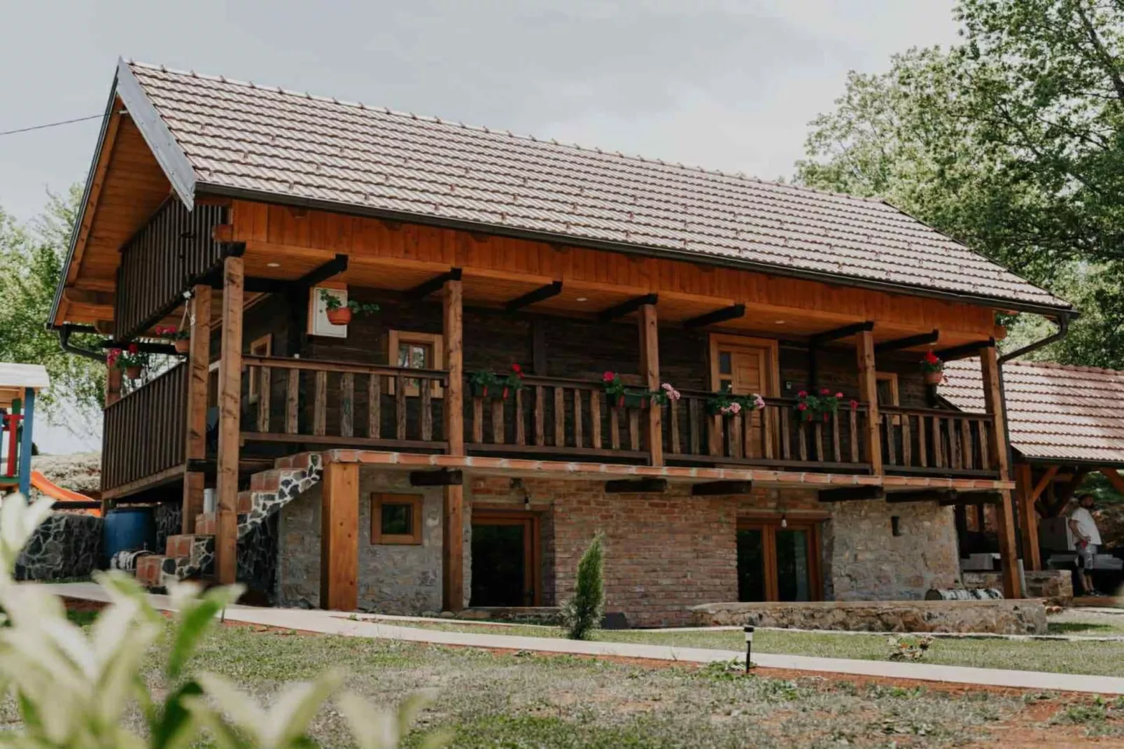 Holiday Home Šapat Šume - Three Bedroom Holiday Home  with Sauna and Hot-Tub - Im Freien