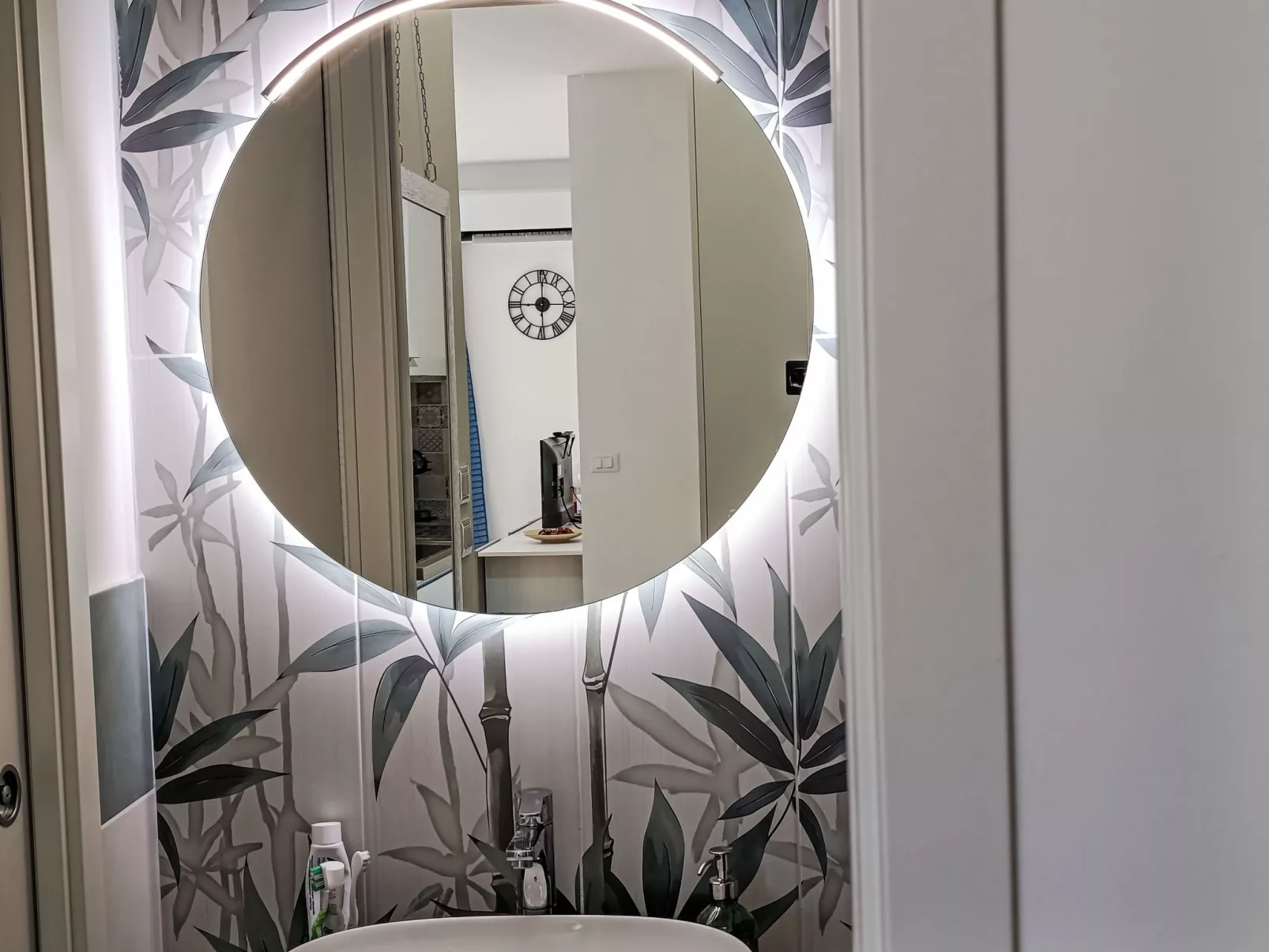 Titti e Giba - Dedans