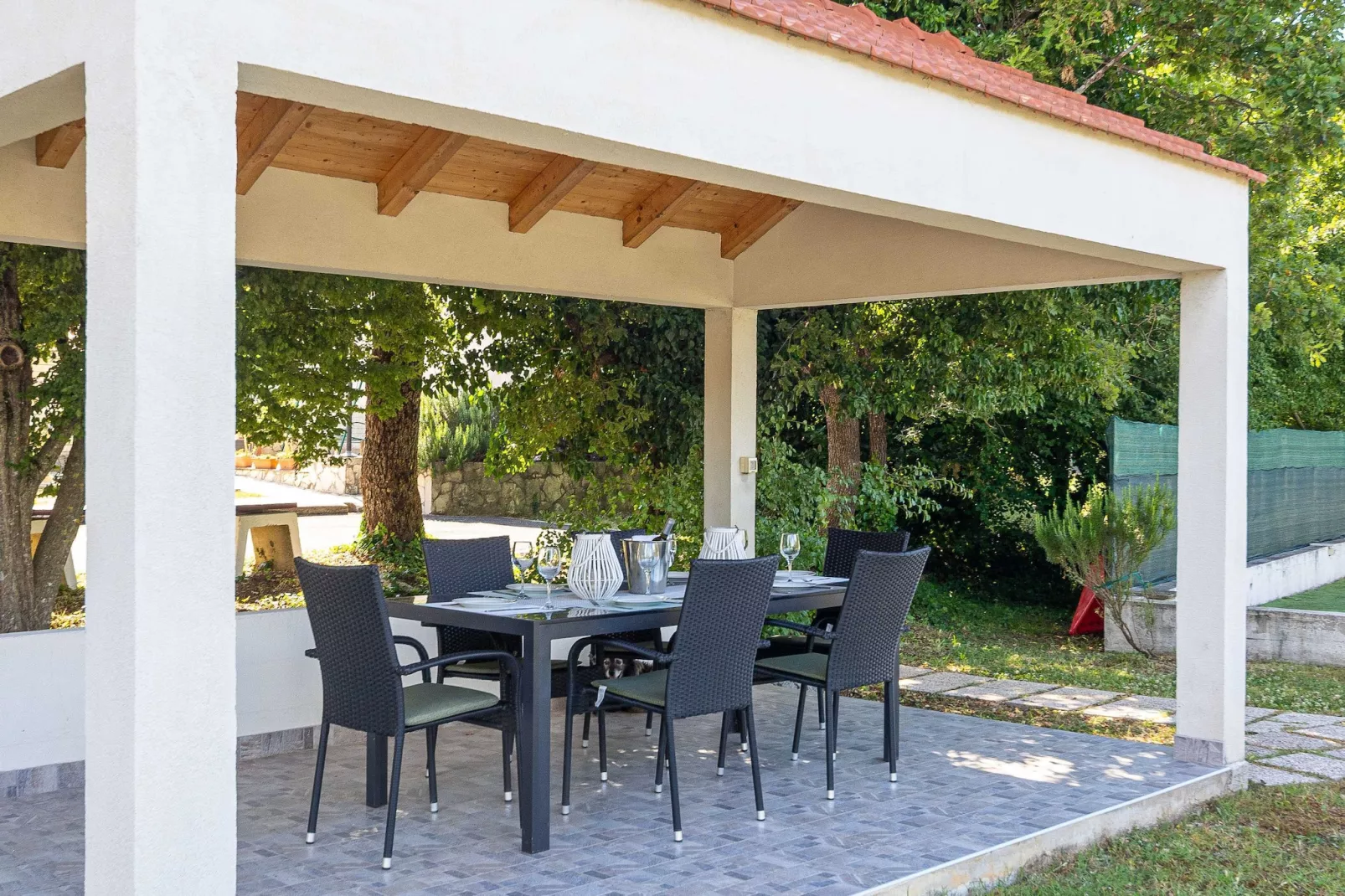 Spacious Prgomet Retreat with Private Pool, Fitness Centre, and Garden - Three Bedroom Villa - Gardens in summer