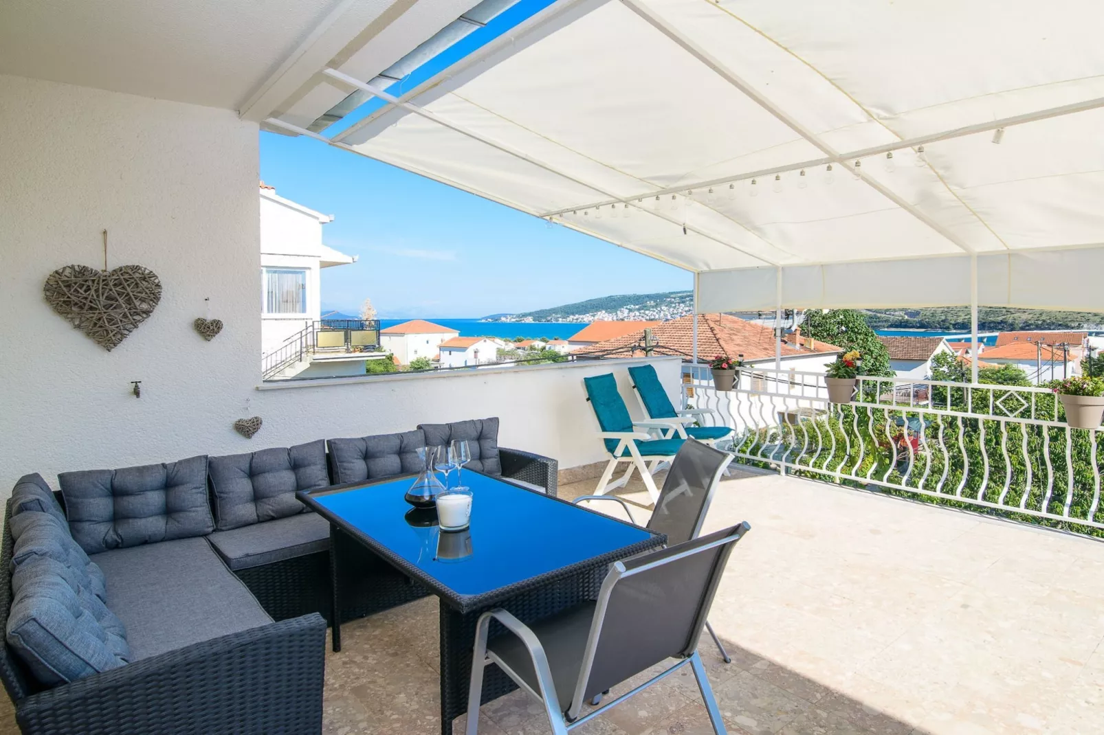 Modern Apartment Near Trogir Beach with Sea View Terrace and Lounge Area - Two Bedroom Apartment - Indoor