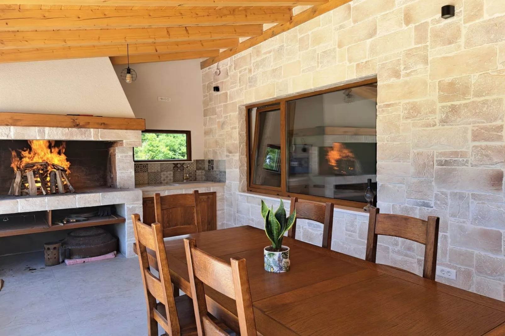 Tranquil Holiday Home with Pool, Garden, and Playground in a Peaceful Countryside Setting - Three Bedroom Holiday Home - Facilities