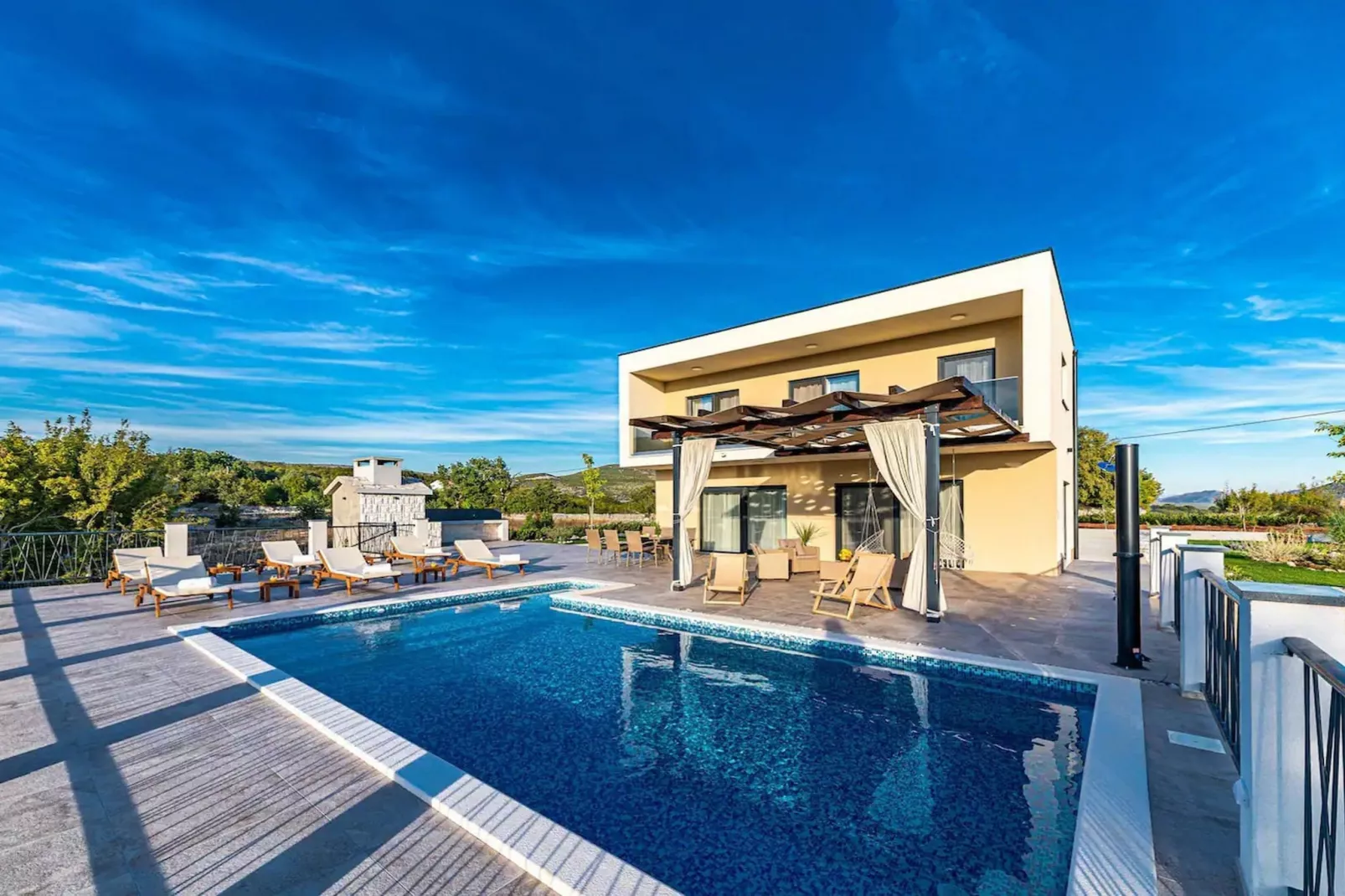 Luxurious Sanctuary Villa Primorski Dolac with Pool - Three Bedroom Villa with Pool - Swimming pool