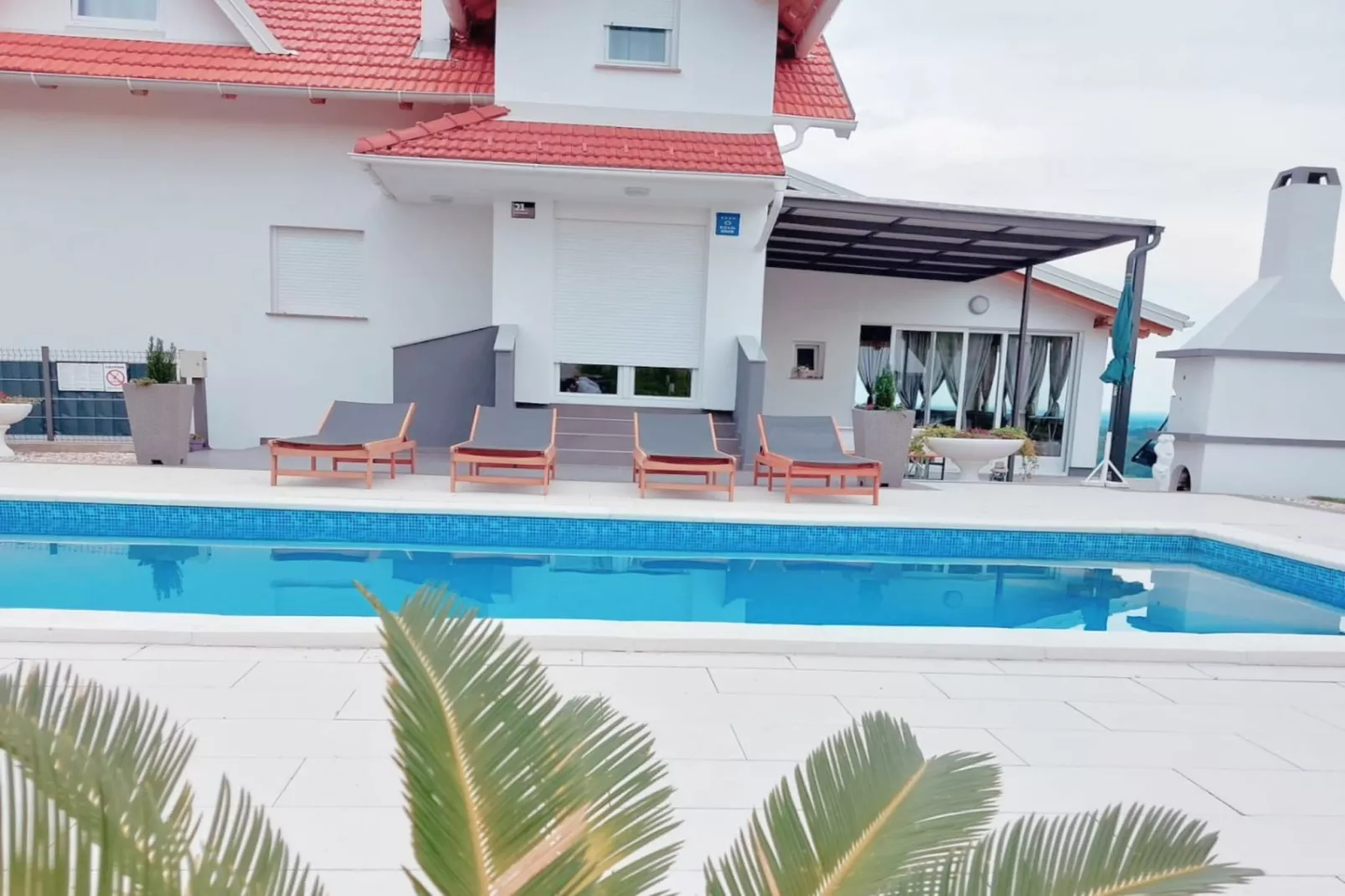 Villa Cerina - Three Bedorom Villa with Outdoor Swimming Pool - Schwimmbad