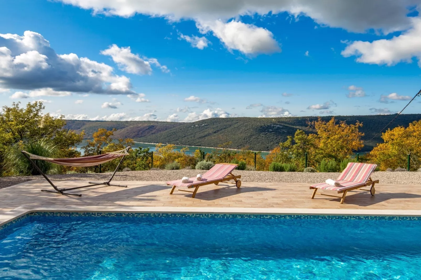 Wonderful Labin Villa with Private Pool and Sea Views - Three Bedroom - Terrasse/Balkon