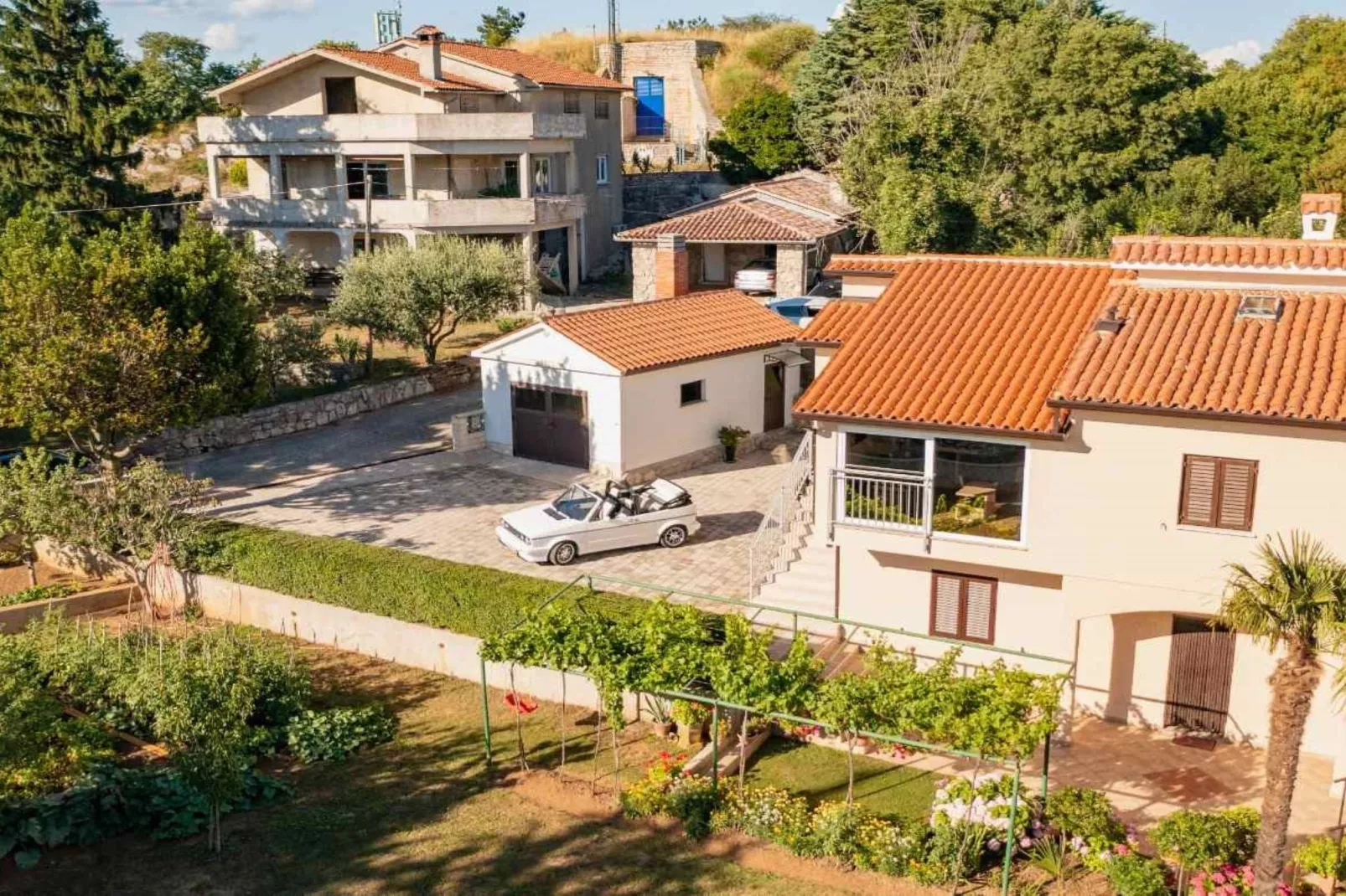Stylish Two Bedroom Apartment in Labin - Two Bedroom Apartment with Terrace - Im Freien