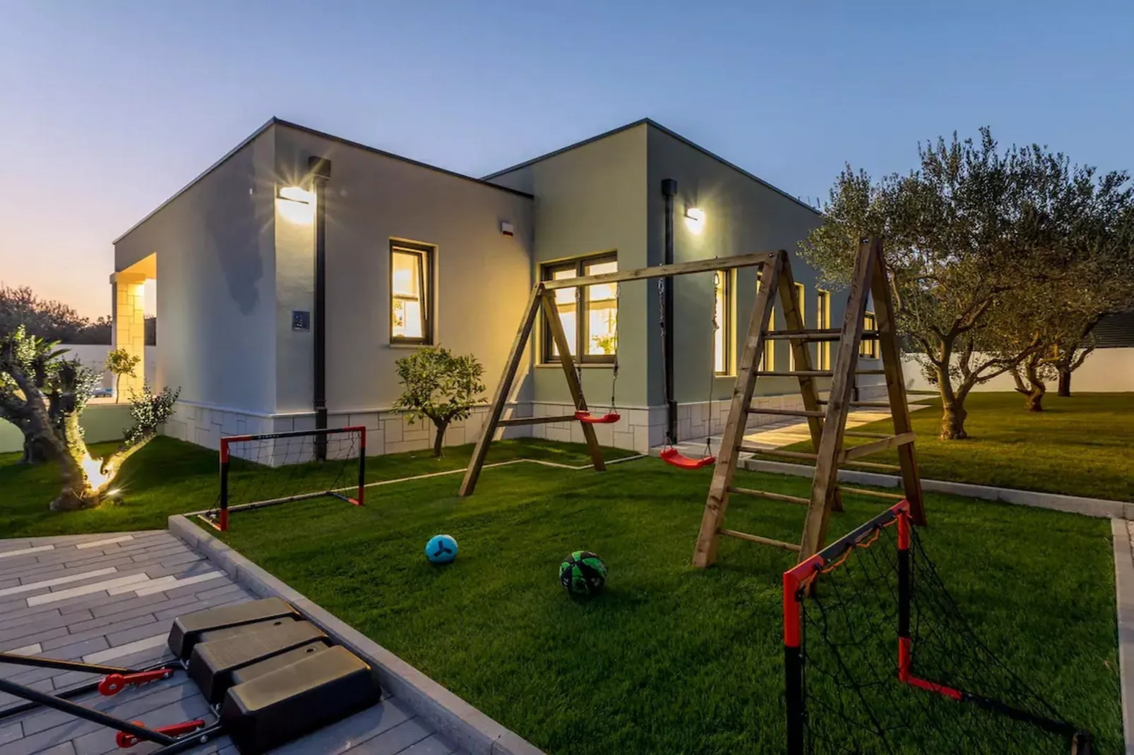 Sophisticated Oasis Residence Villa with Pool - Three Bedroom Villa with Pool - Im Freien