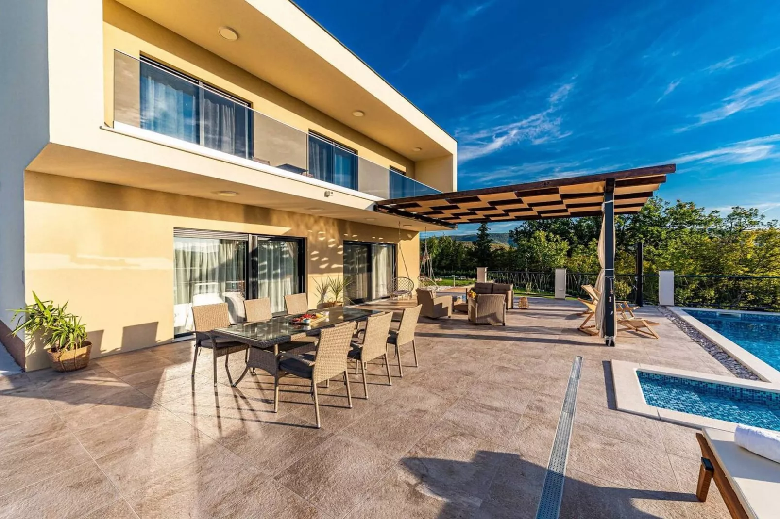 Luxurious Sanctuary Villa Primorski Dolac with Pool - Three Bedroom Villa with Pool - Swimming pool
