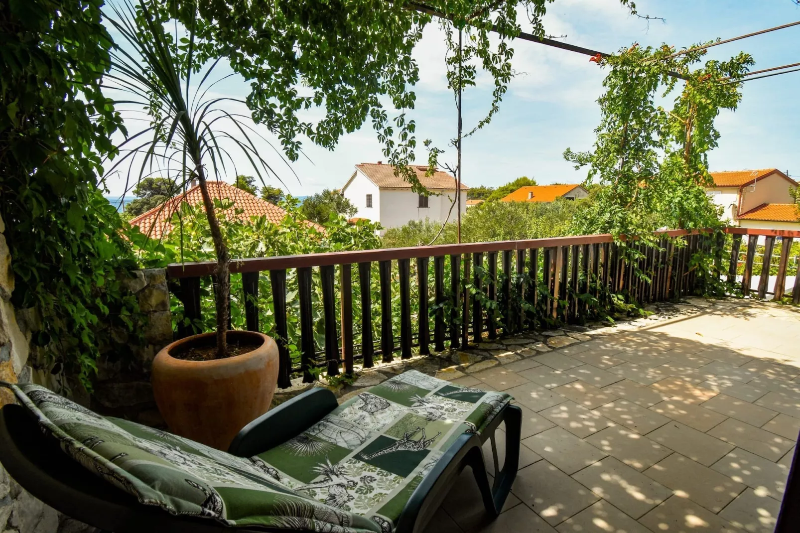 Apartment Kostanjevac - Two Bedroom Apartment with Terrace and Sea View - Terrasse