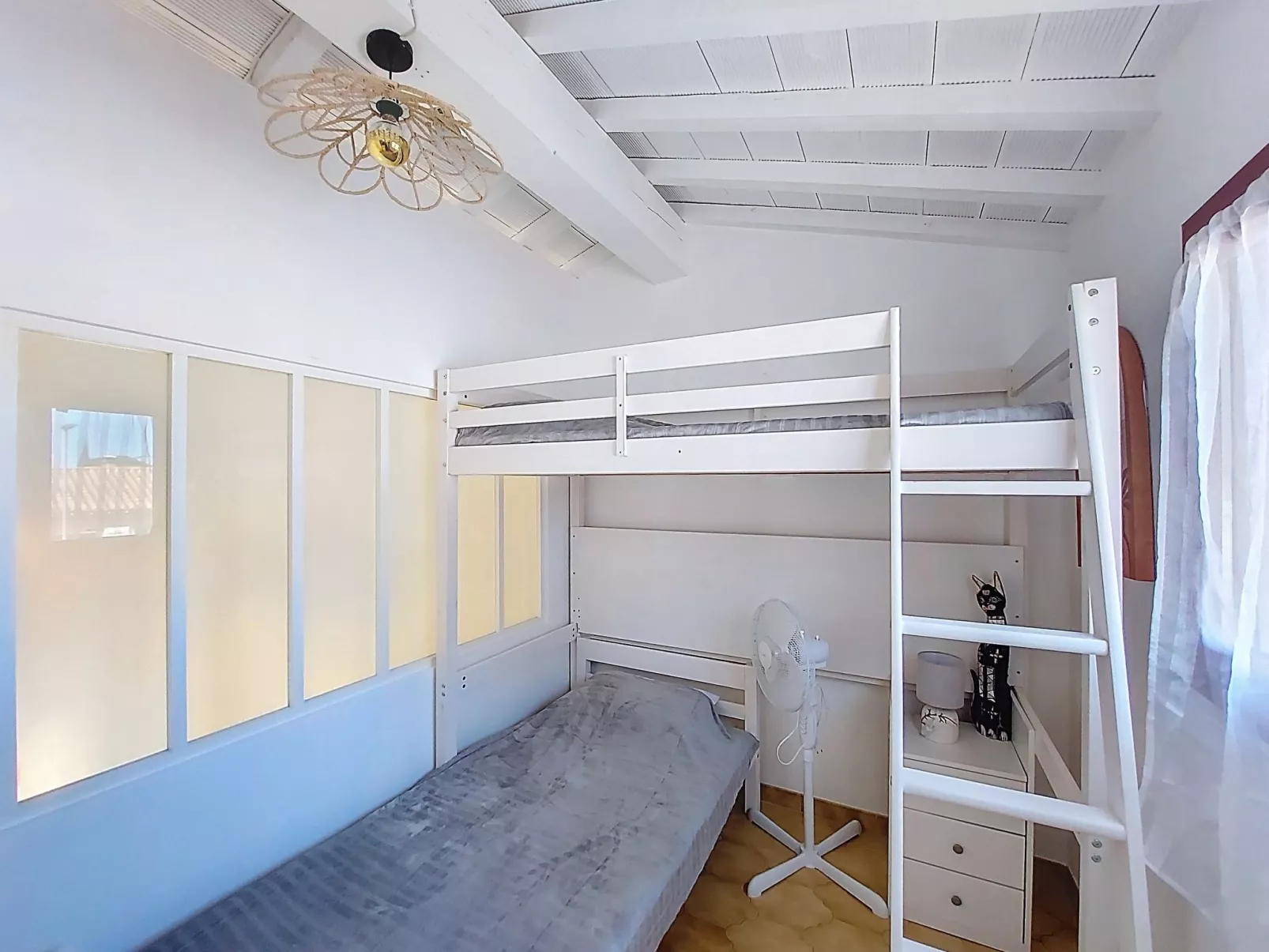 Le Mas des Oliviers - Inside