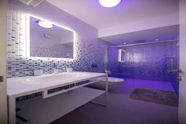 Buena Vista - Two Bedroom Holiday Home with Swimming pool - Badezimmer