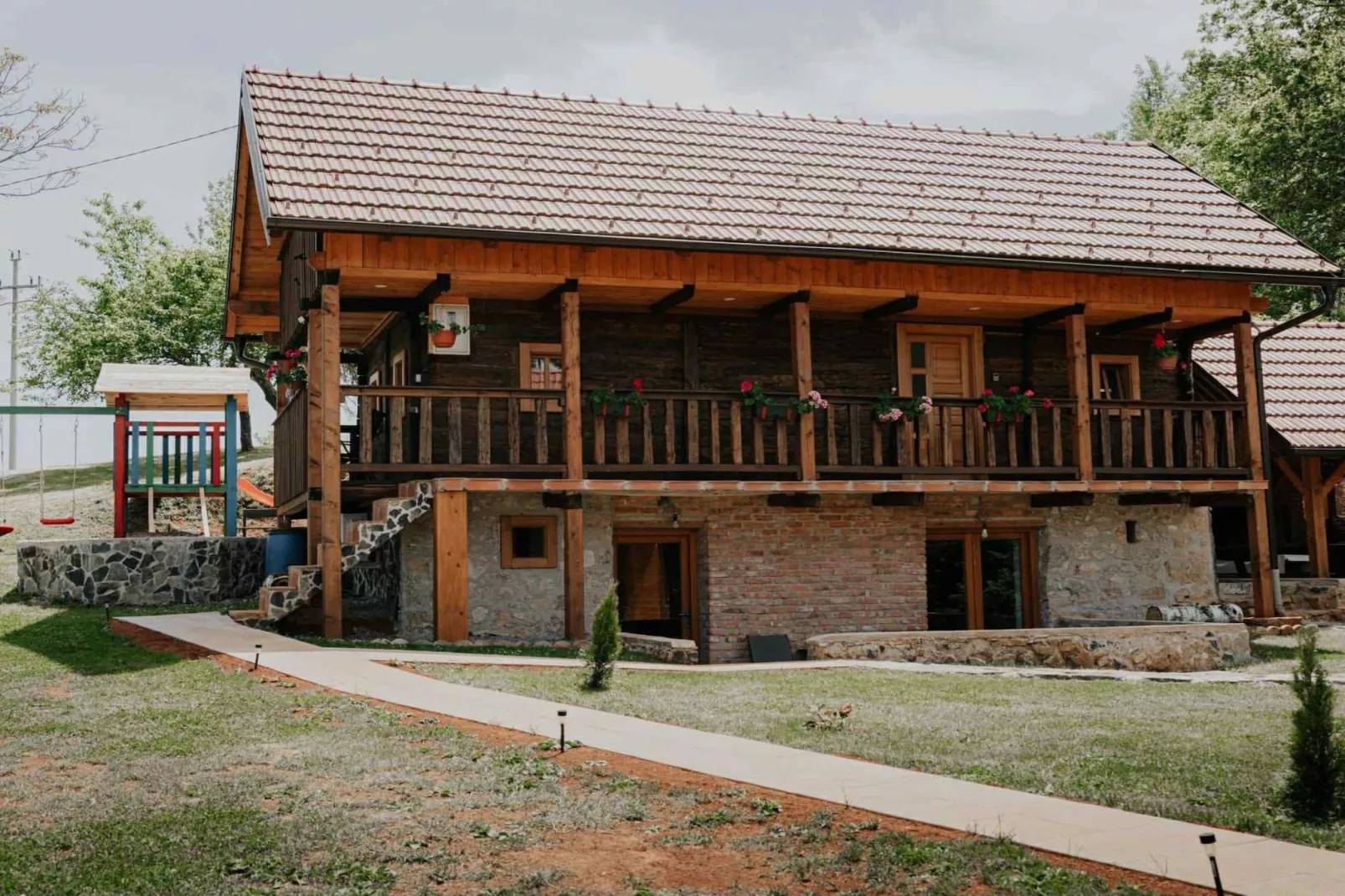 Holiday Home Šapat Šume - Three Bedroom Holiday Home  with Sauna and Hot-Tub - Im Freien