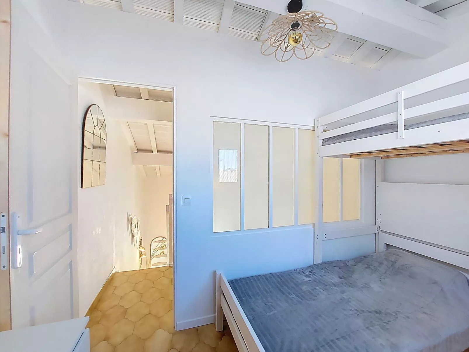 Le Mas des Oliviers - Inside