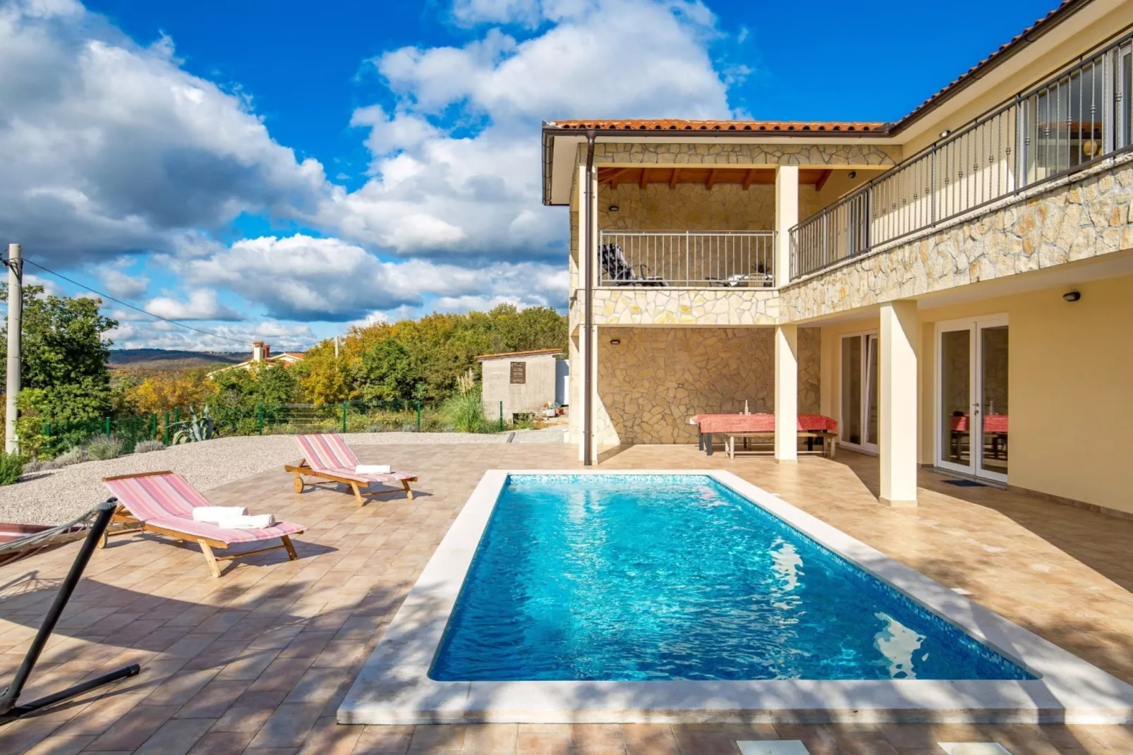 Wonderful Labin Villa with Private Pool and Sea Views - Three Bedroom - Terrasse/Balkon
