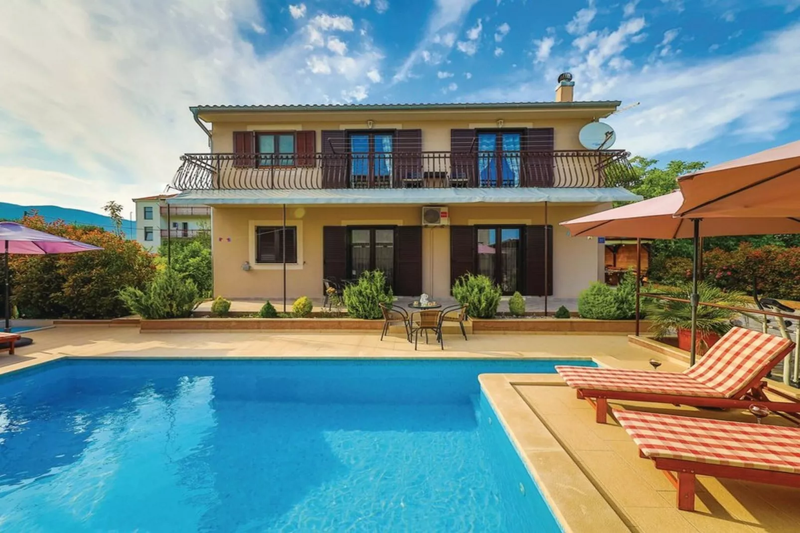 Mediterranean Stylish Villa with Pool in Kastel Stari - Six Bedroom Villa with Pool - Schwimmbad
