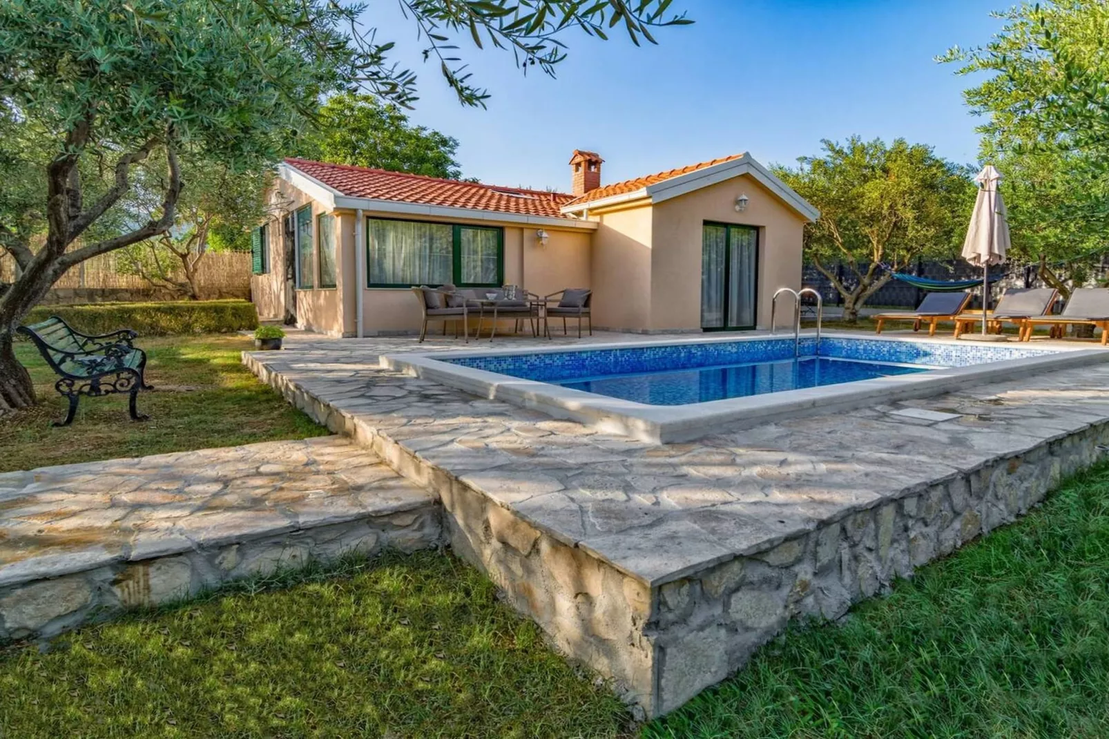Hidden Gem Holiday Home with Pool in Kastel Stafilic - Two Bedroom Holiday Home with Pool - Swimming pool