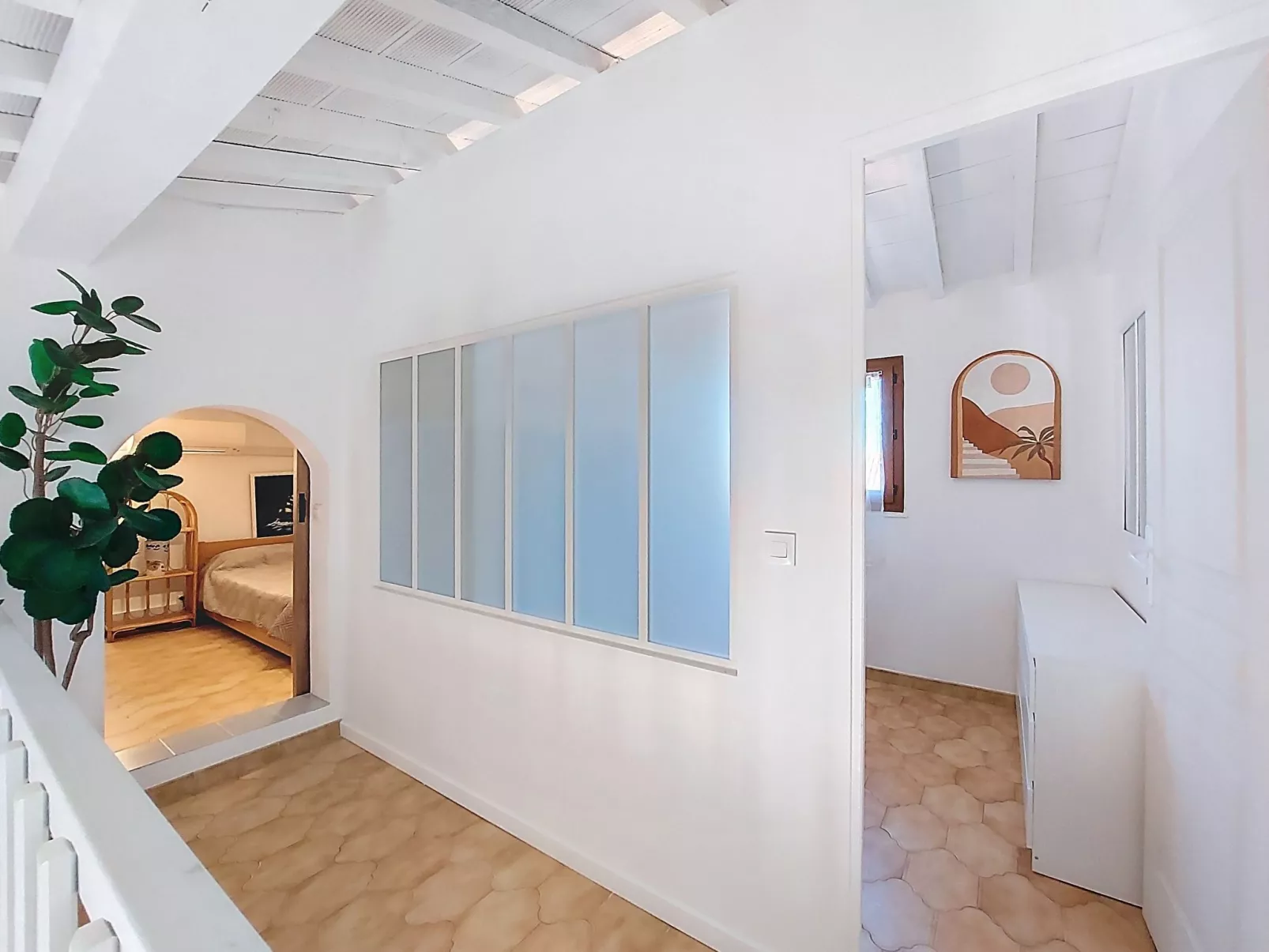 Le Mas des Oliviers - Inside