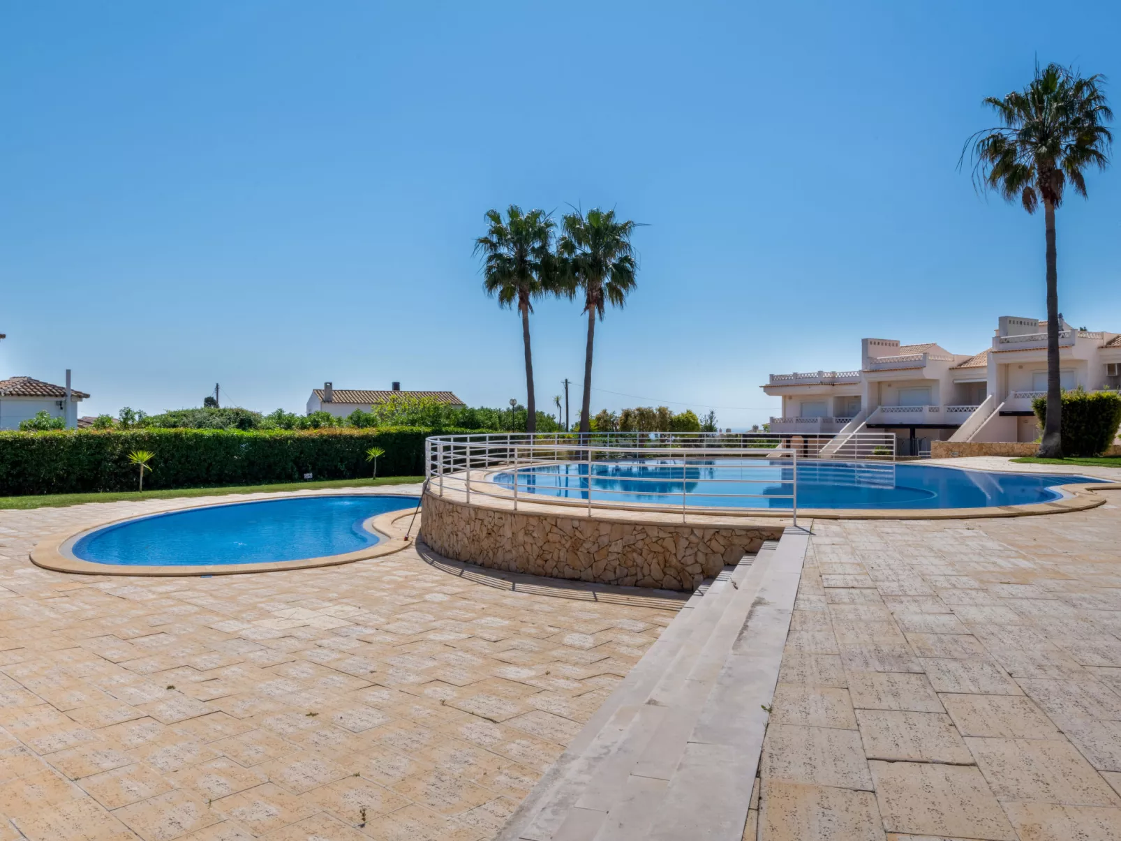 Aguia M T2 - VIP Properties - Outside