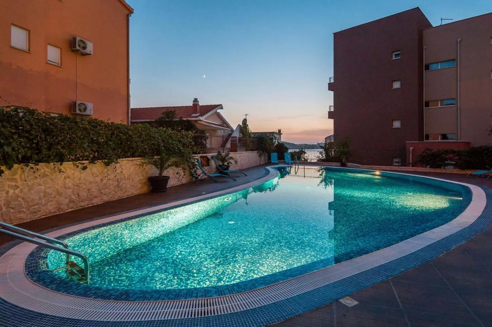 Luxury Apartment Okrug Gornji with Sea View and Pool - Three Bedroom Apartment with Sea View and Pool - Schwimmbad