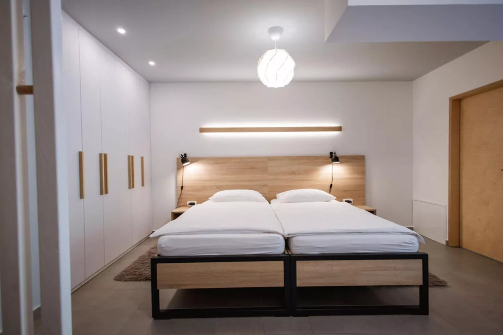 Stylish Apartments with Osijek Near Top Attractions - Standard Studio Apartment  - Maks 3 - Chambre