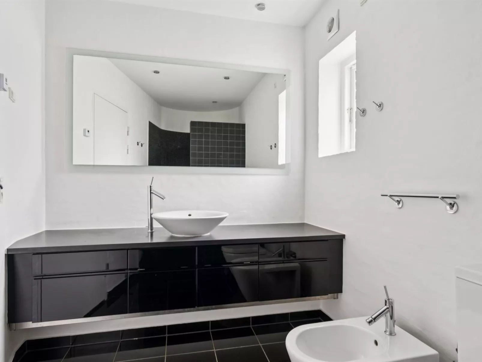 "Annrike" - 900m from the sea - Drinnen