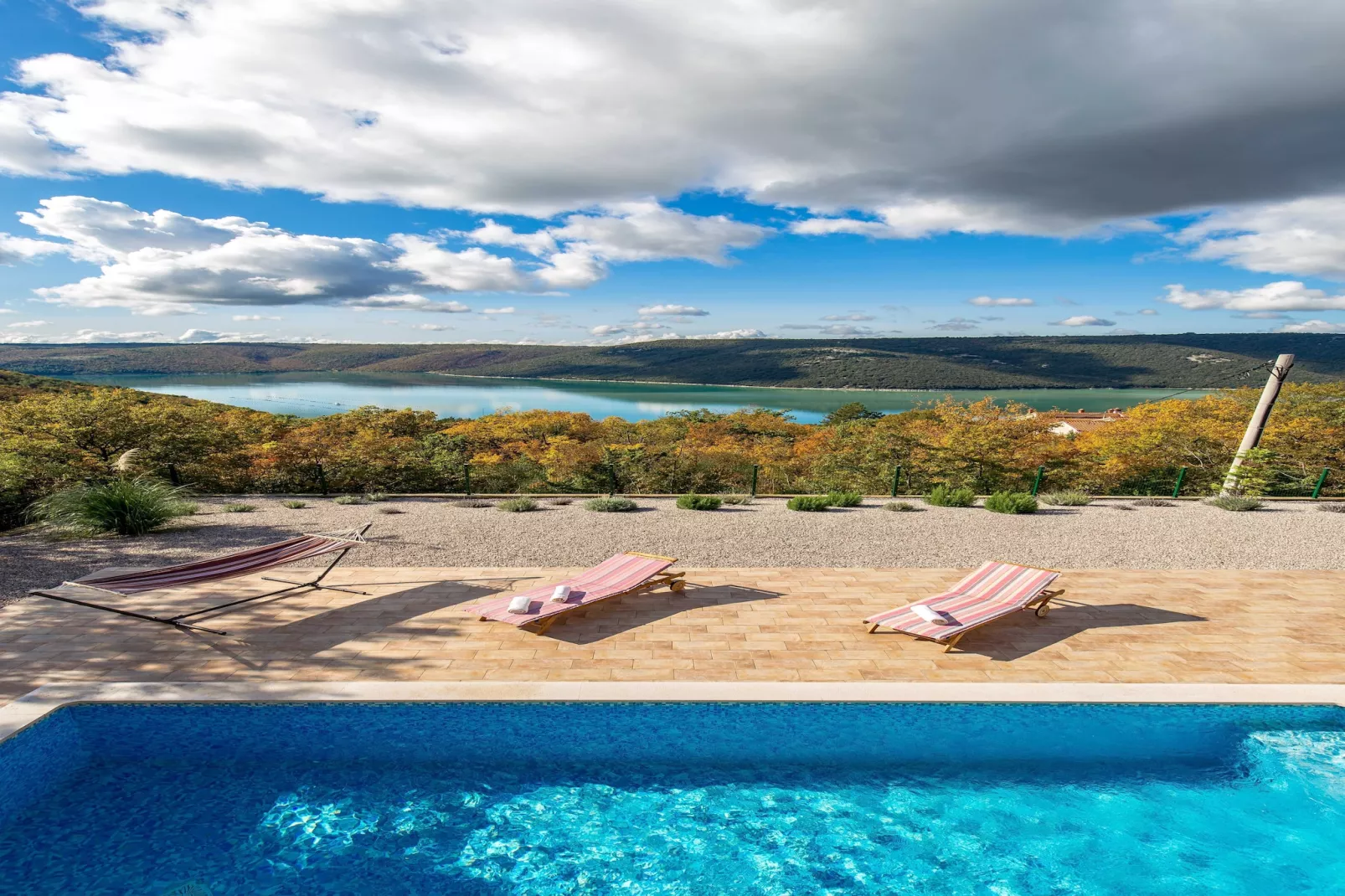 Wonderful Labin Villa with Private Pool and Sea Views - Three Bedroom - Terrasse/Balkon