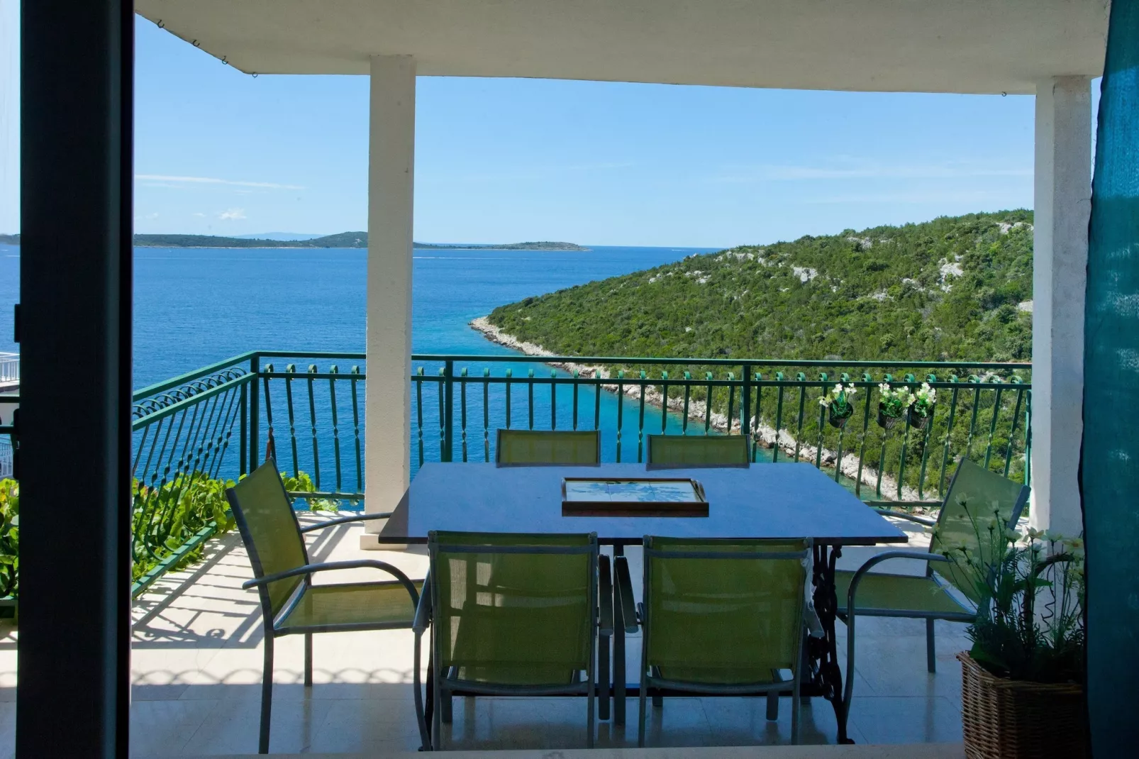 Wonderful Visinisce Apartments with Terrace and Sea Views - Standard Three Bedroom Apartment (Owner 2) - Terrace
