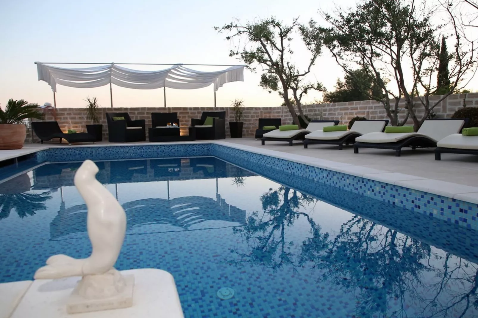 Okrug Gornji Luxurious Escape Villa with Pool - Five Bedroom Villa with Pool - Schwimmbad