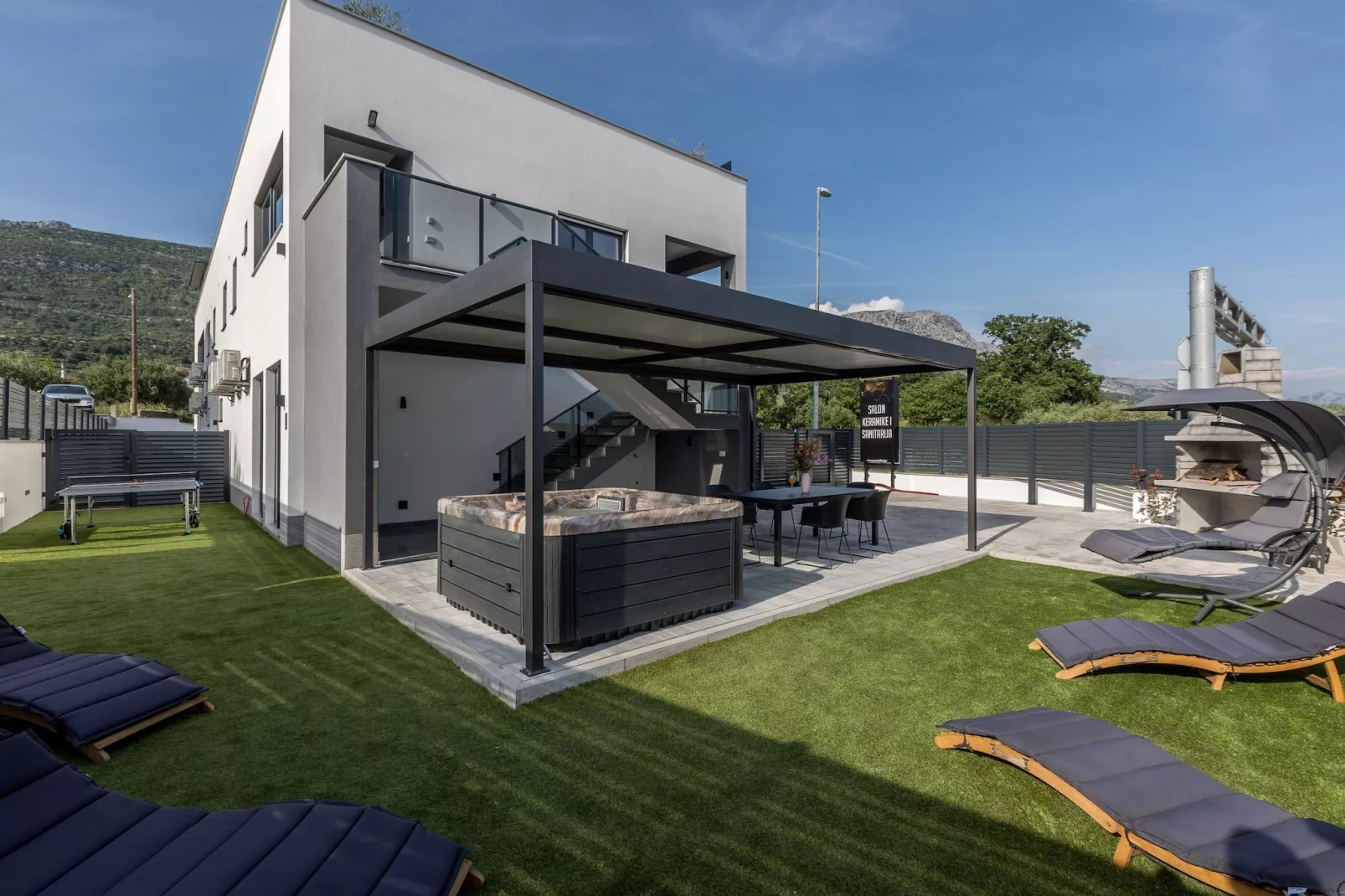 Scenic Kastel Luksic Apartments - Three Bedroom Apartment - Outdoor