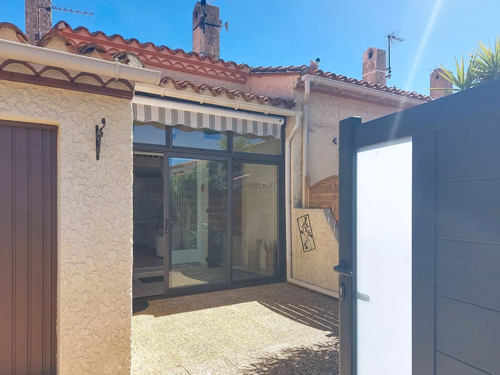 Le Mas des Oliviers - Outside