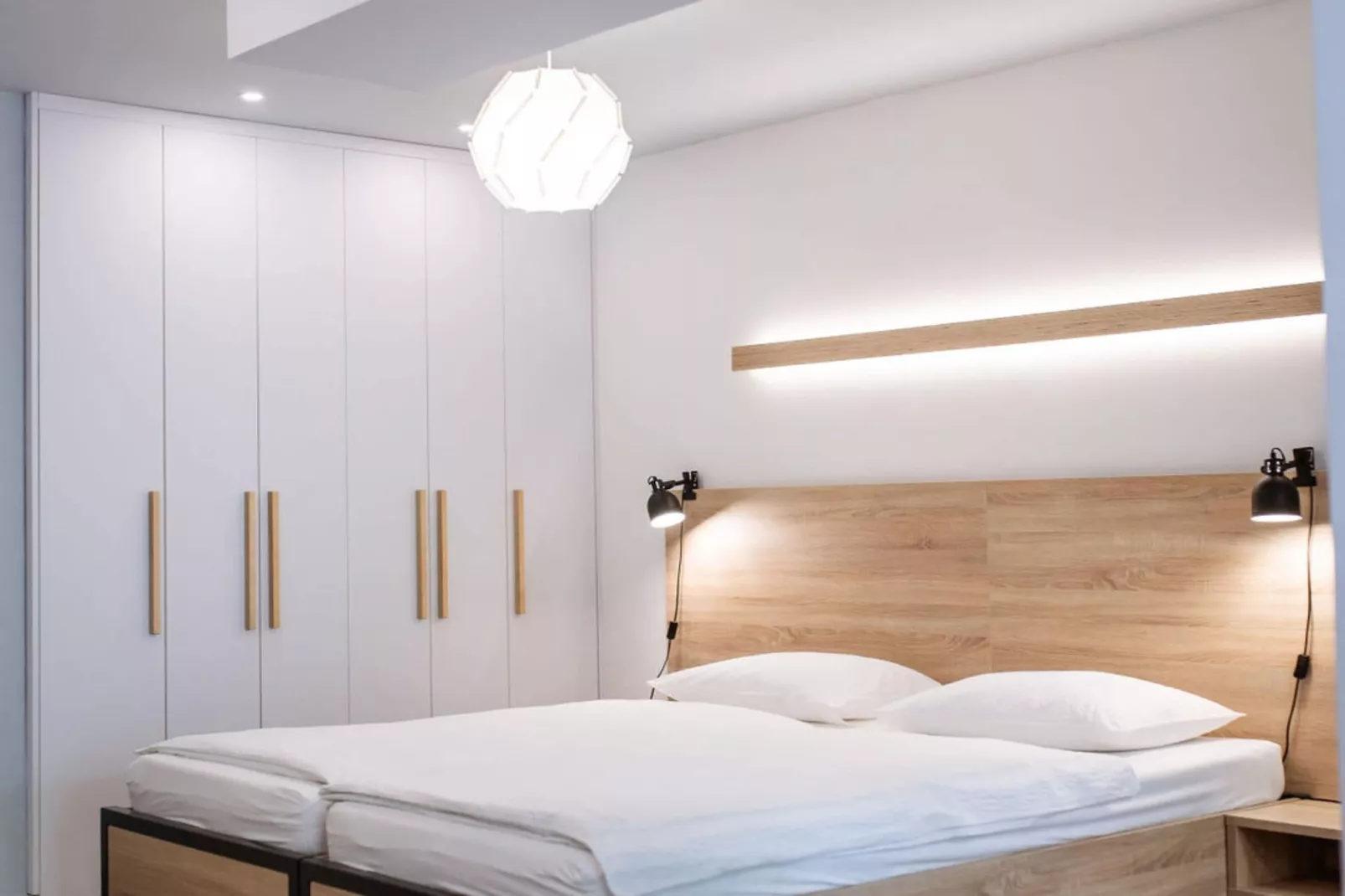 Stylish Apartments with Osijek Near Top Attractions - Standard Studio Apartment  - Maks 3 - Chambre