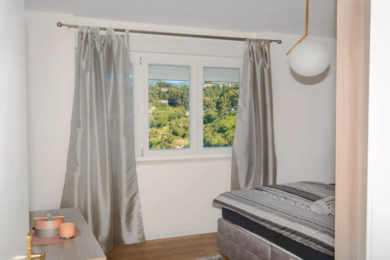 Apartment Matko - Two Bedrom Apartment with Beach View - Schlafzimmer