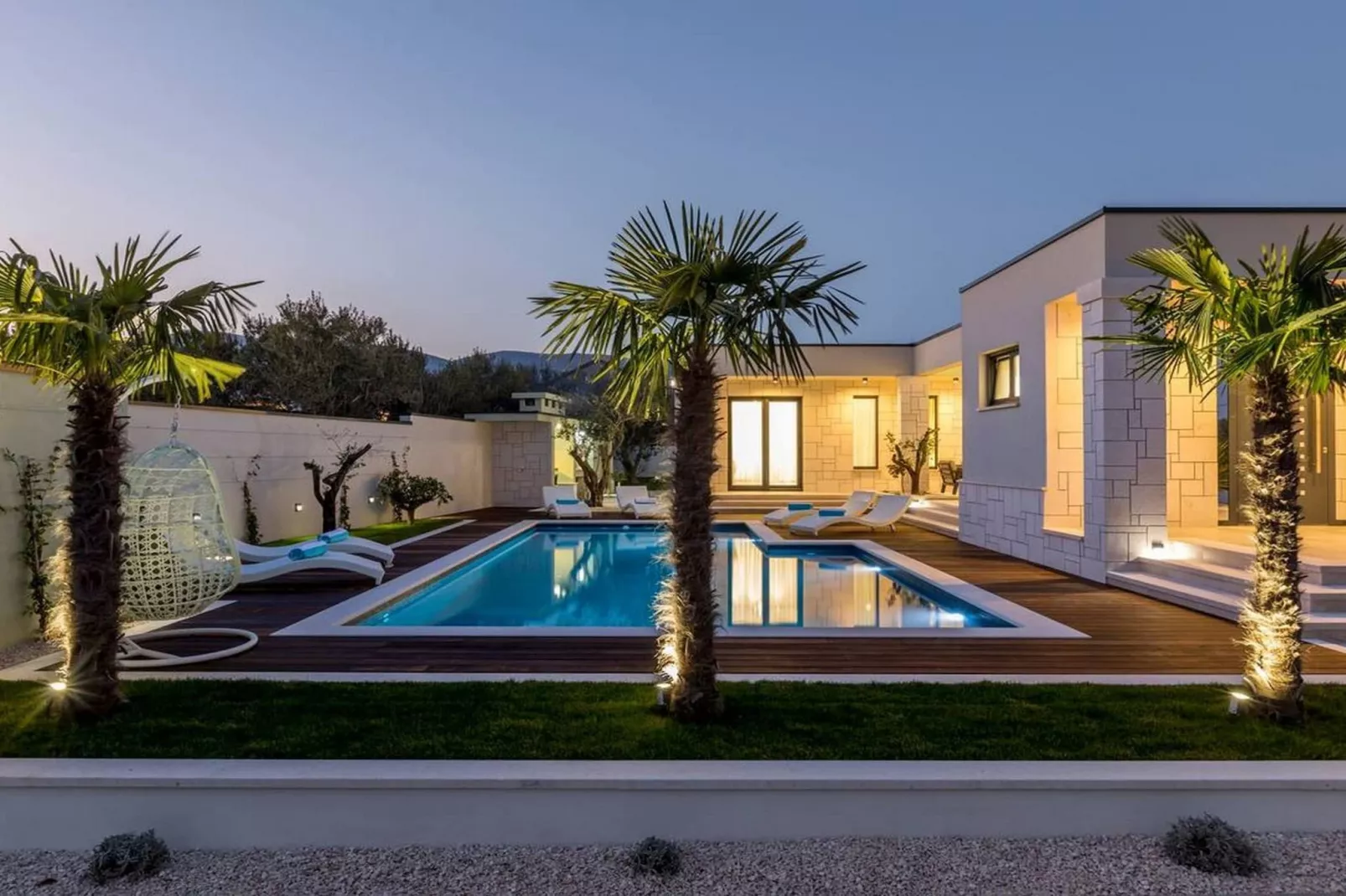 Sophisticated Oasis Residence Villa with Pool - Three Bedroom Villa with Pool - Schwimmbad