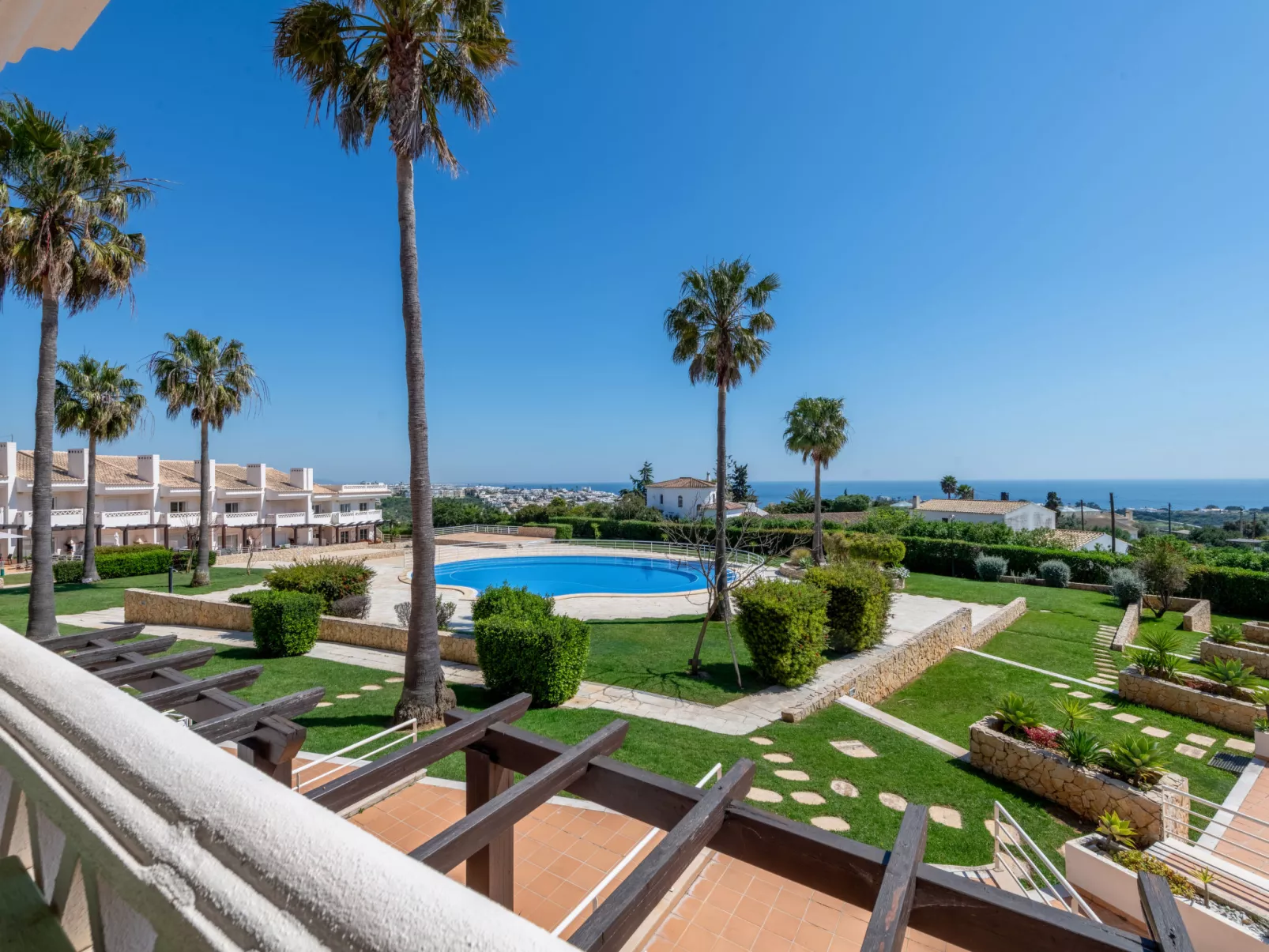 Aguia M T2 - VIP Properties - Outside