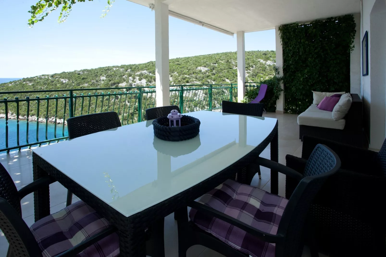 Wonderful Visinisce Apartments with Terrace and Sea Views - Standard Two Bedroom Apartment  (Owner 1) - Terrace