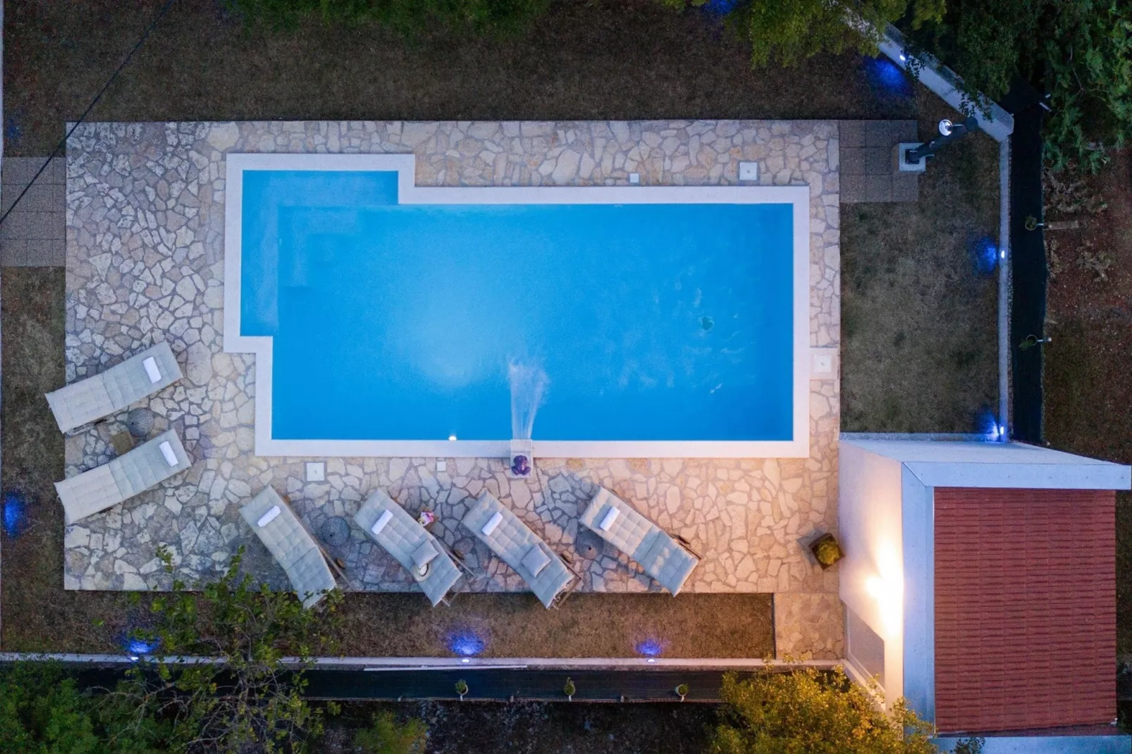 Spacious Prgomet Retreat with Private Pool, Fitness Centre, and Garden - Three Bedroom Villa - Swimming pool